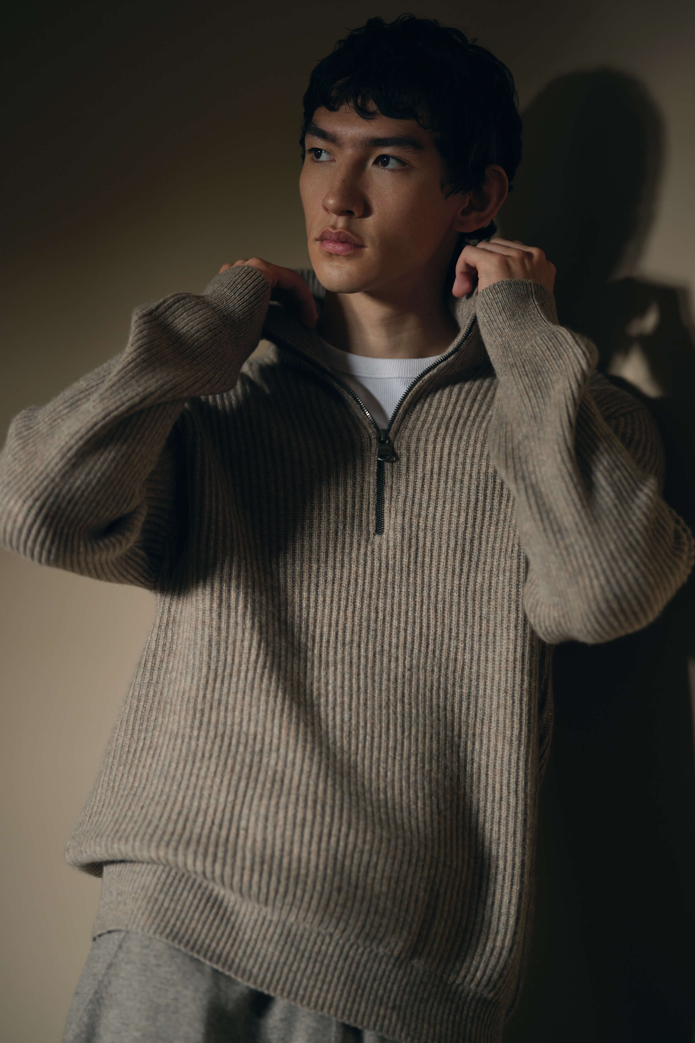 Ribbed Cashmere Zip Neck Light Brown Jumper
