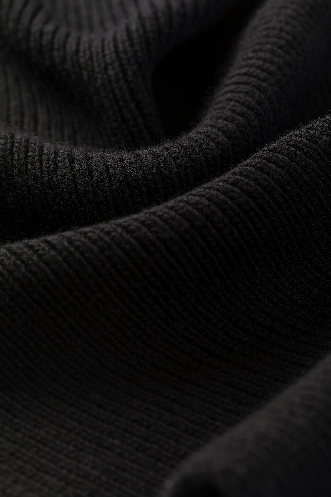 Ribbed Black Cashmere Scarf