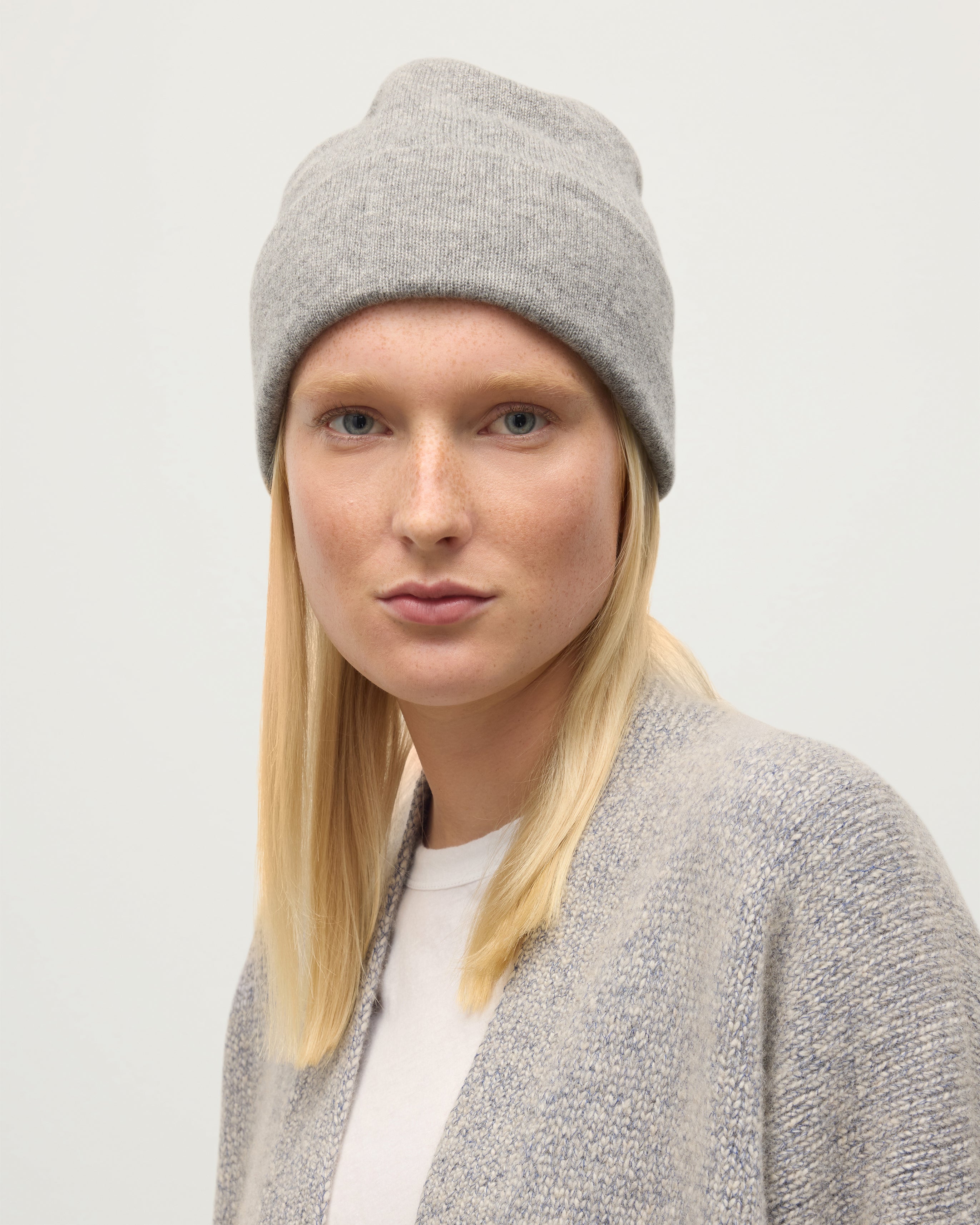 Braemar Grey Cashmere Beanie