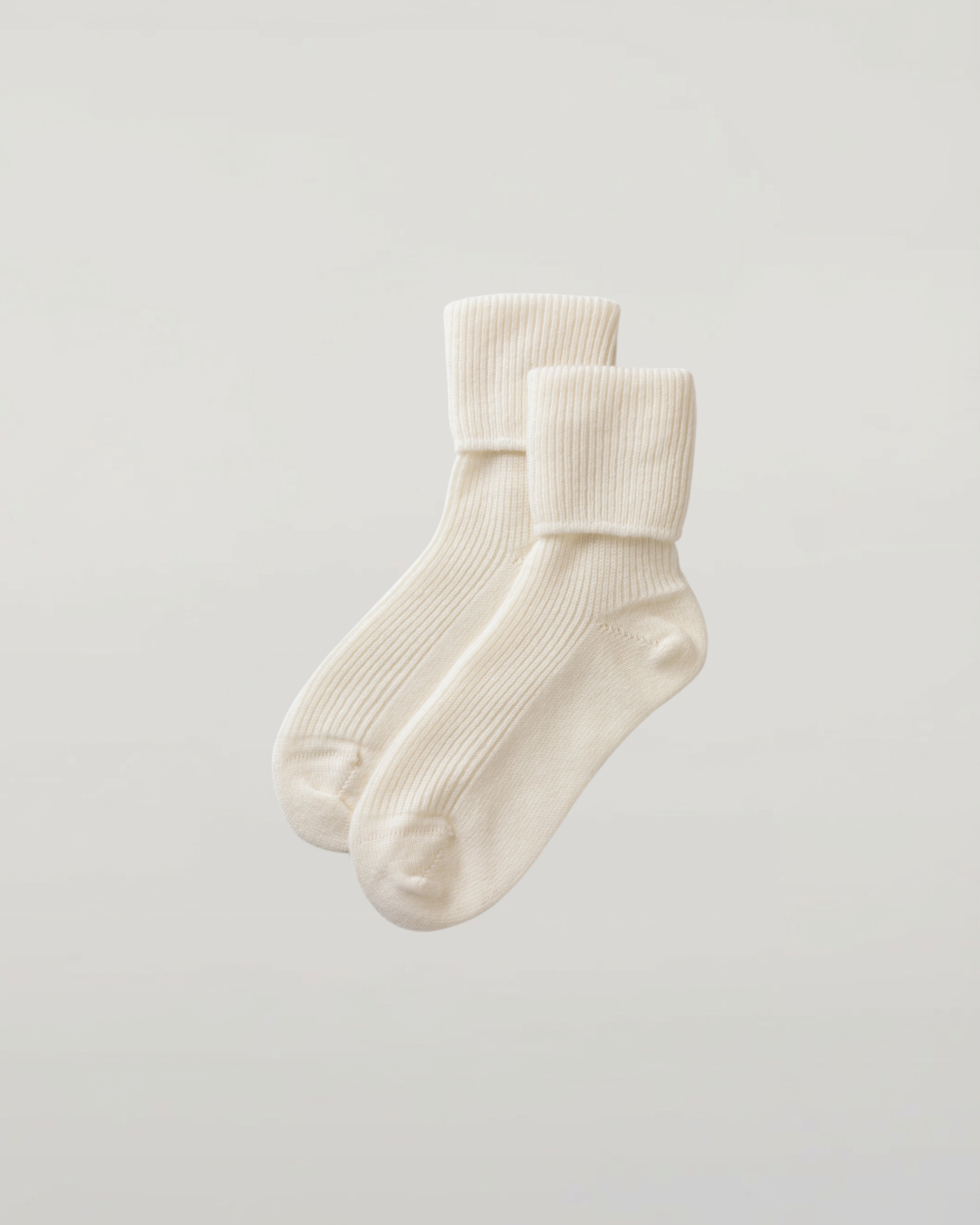 Women's White Cashmere Lounge Socks
