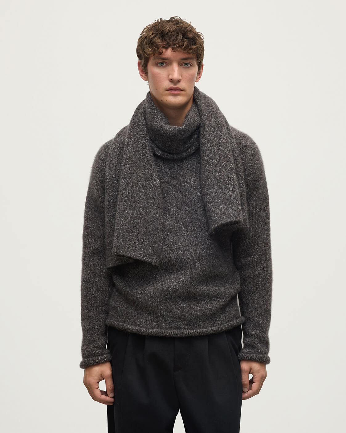 Cashmere Bouclé Charcoal Scarf