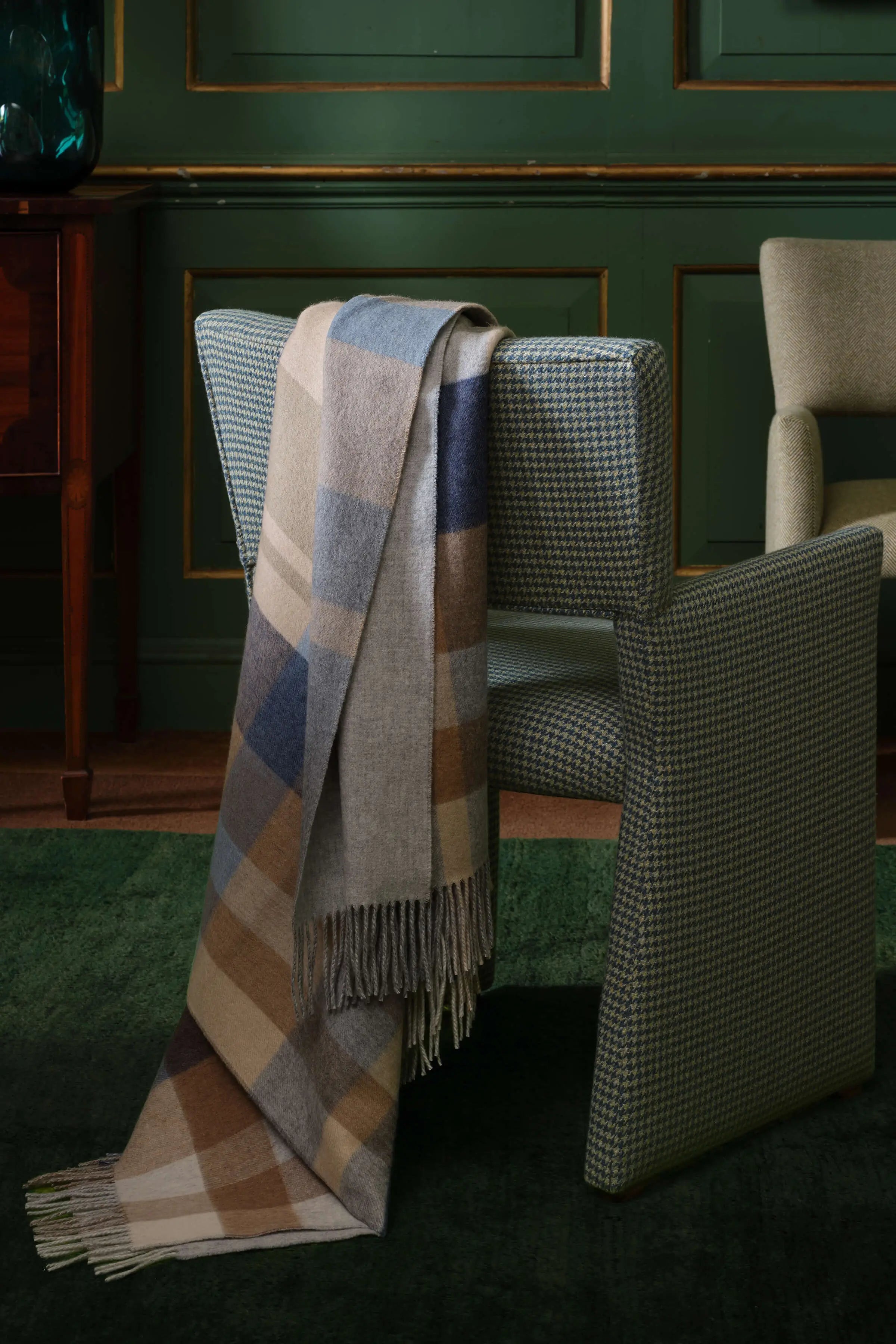 Check Reversible Cashmere Throw in Birch