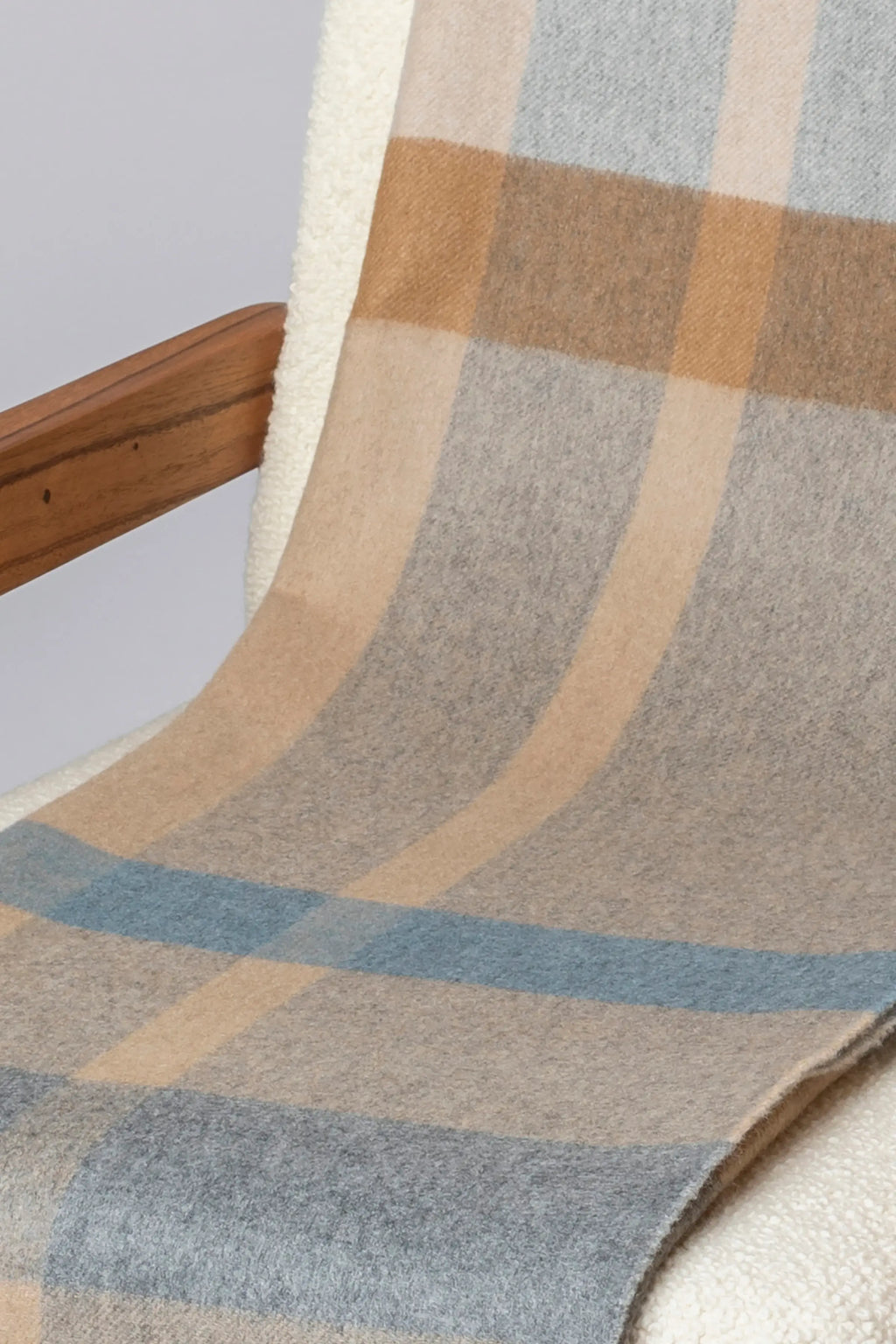 Check Reversible Cashmere Throw in Birch