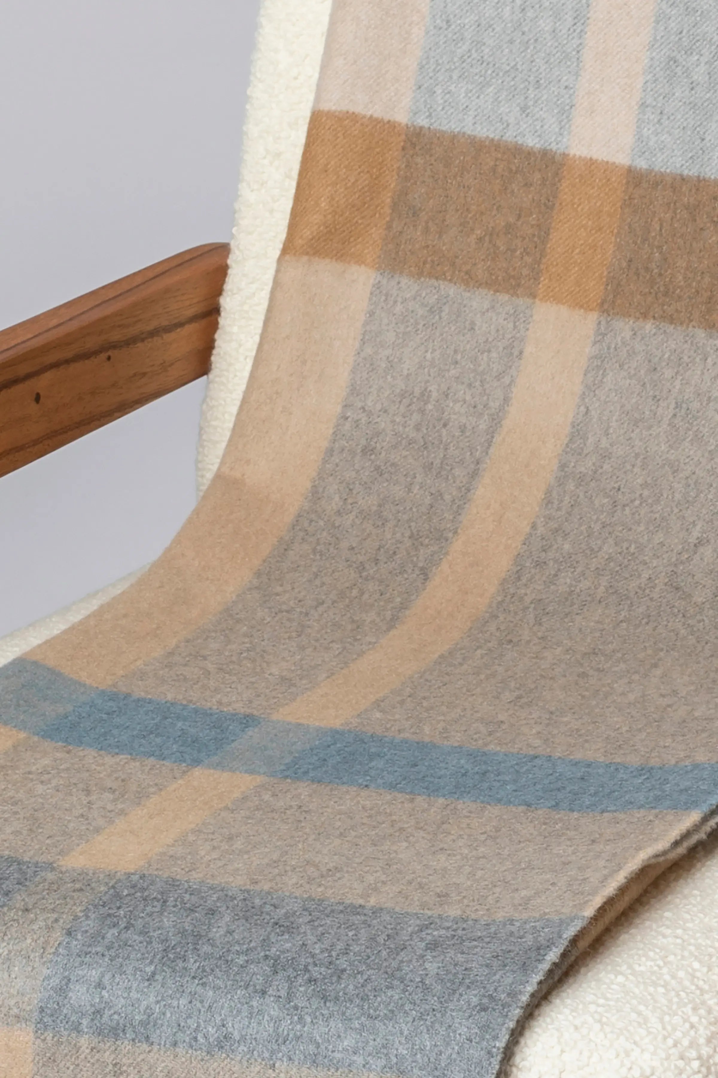 Check Reversible Cashmere Throw in Birch