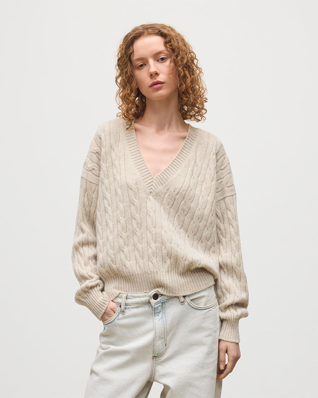 Kylesku Deep V Cream Cashmere Jumper