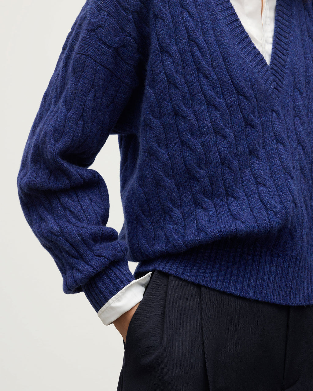 Kylesku Deep V Blue Cashmere Jumper