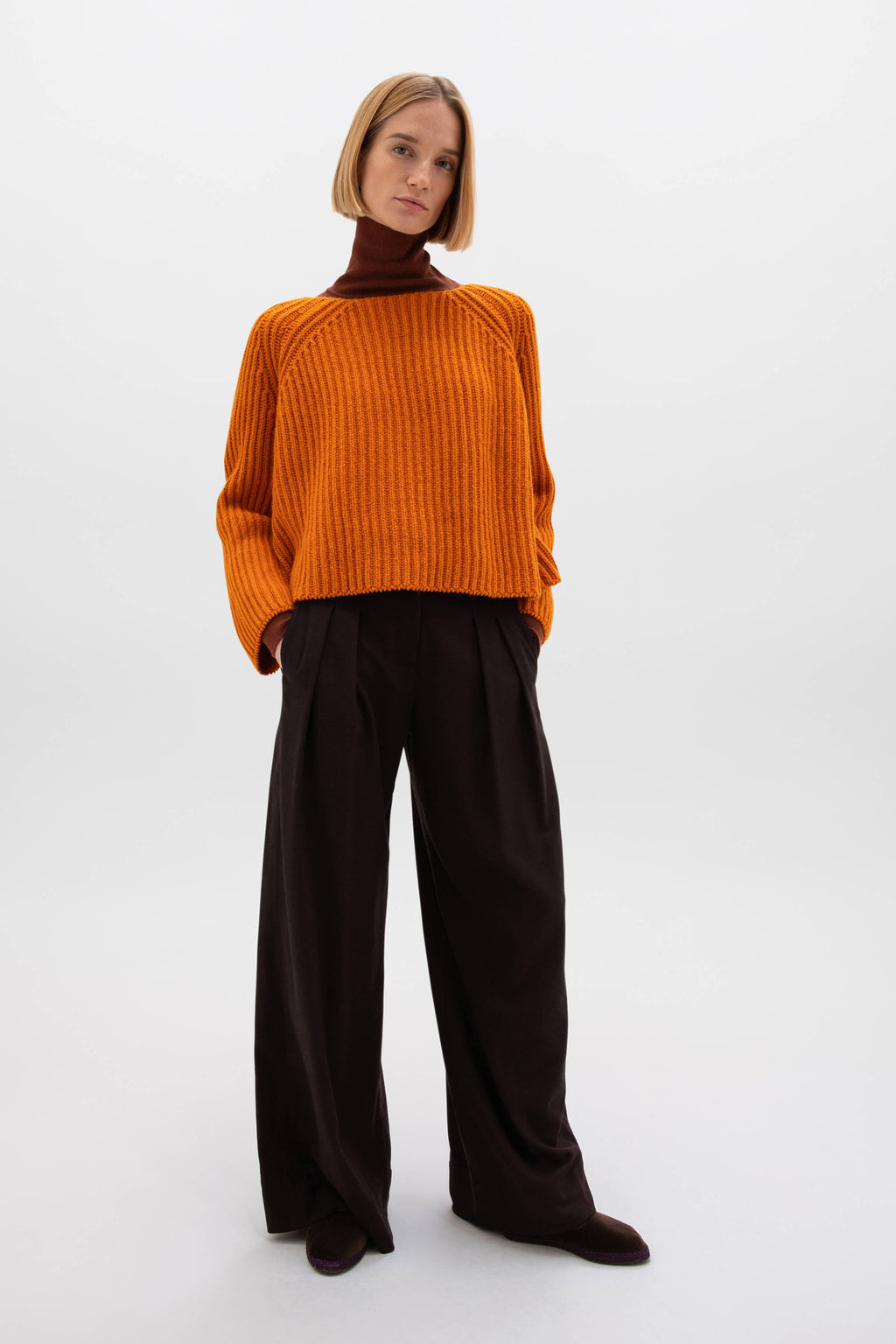 Cropped Ribbed Orange Cashmere Jumper