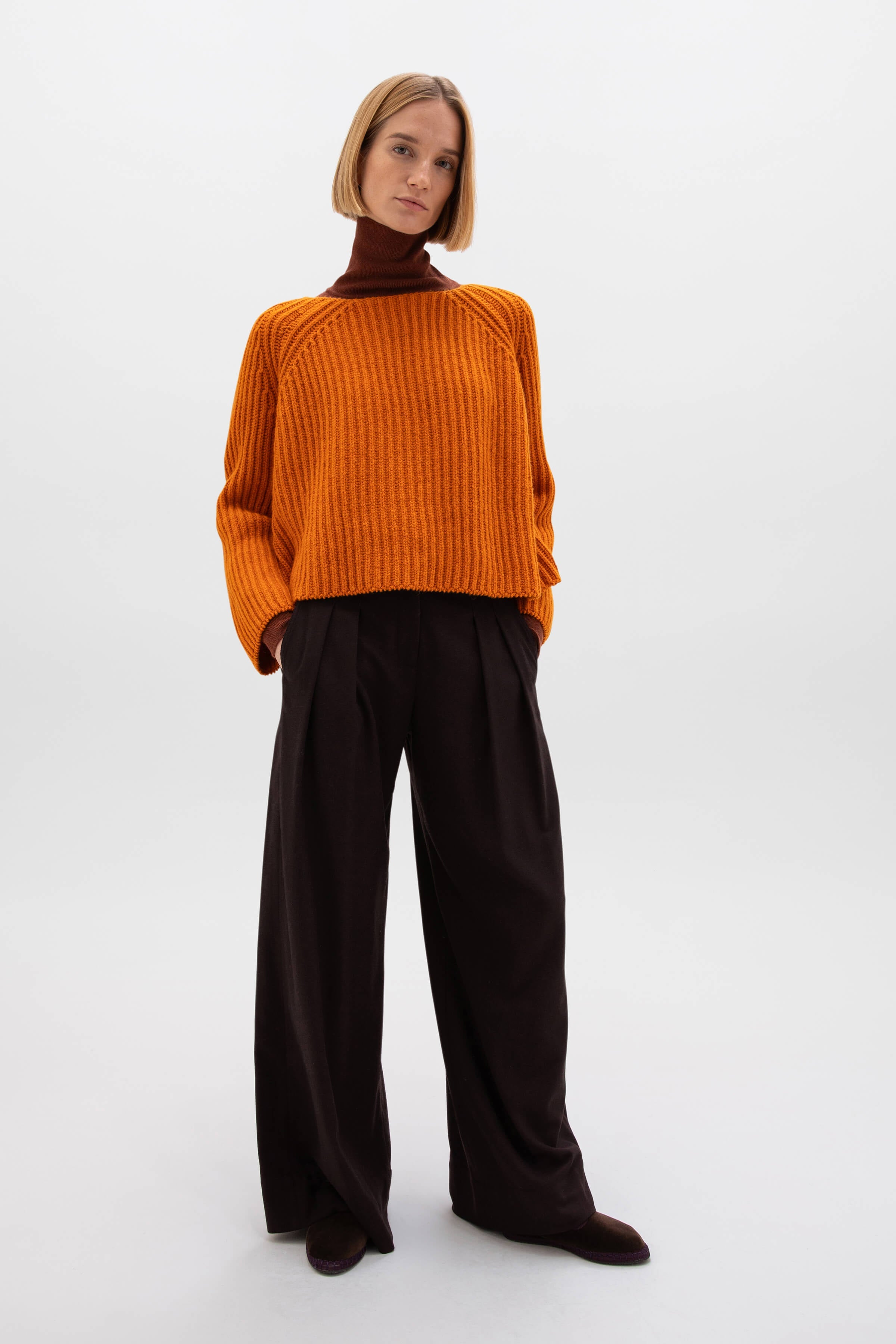 Cropped Ribbed Orange Cashmere Jumper