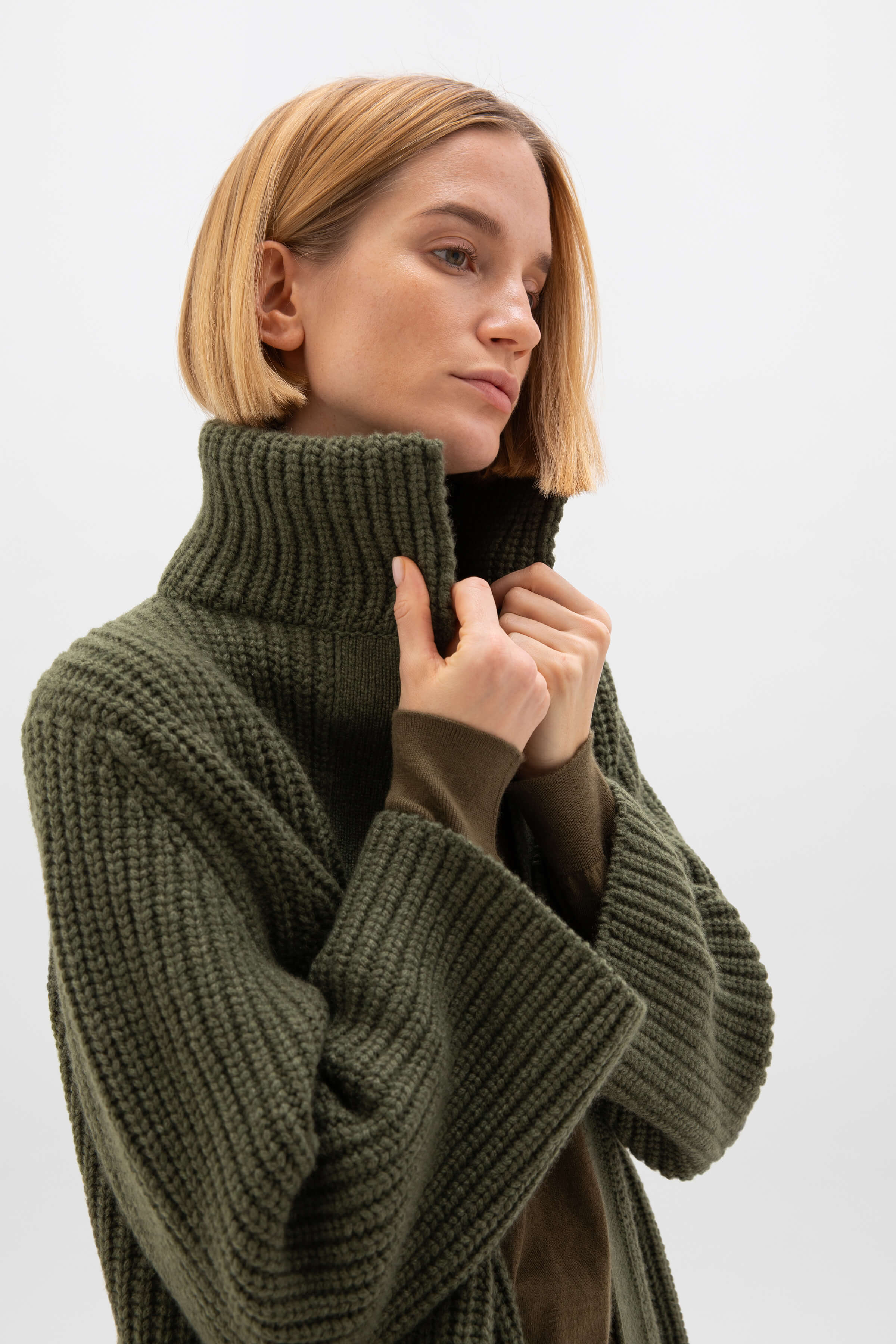 Chunky Rib Knit Olive Green Cashmere Cardigan