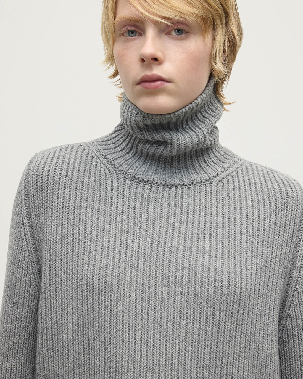 Roll-Collar Light Grey Cashmere Jumper