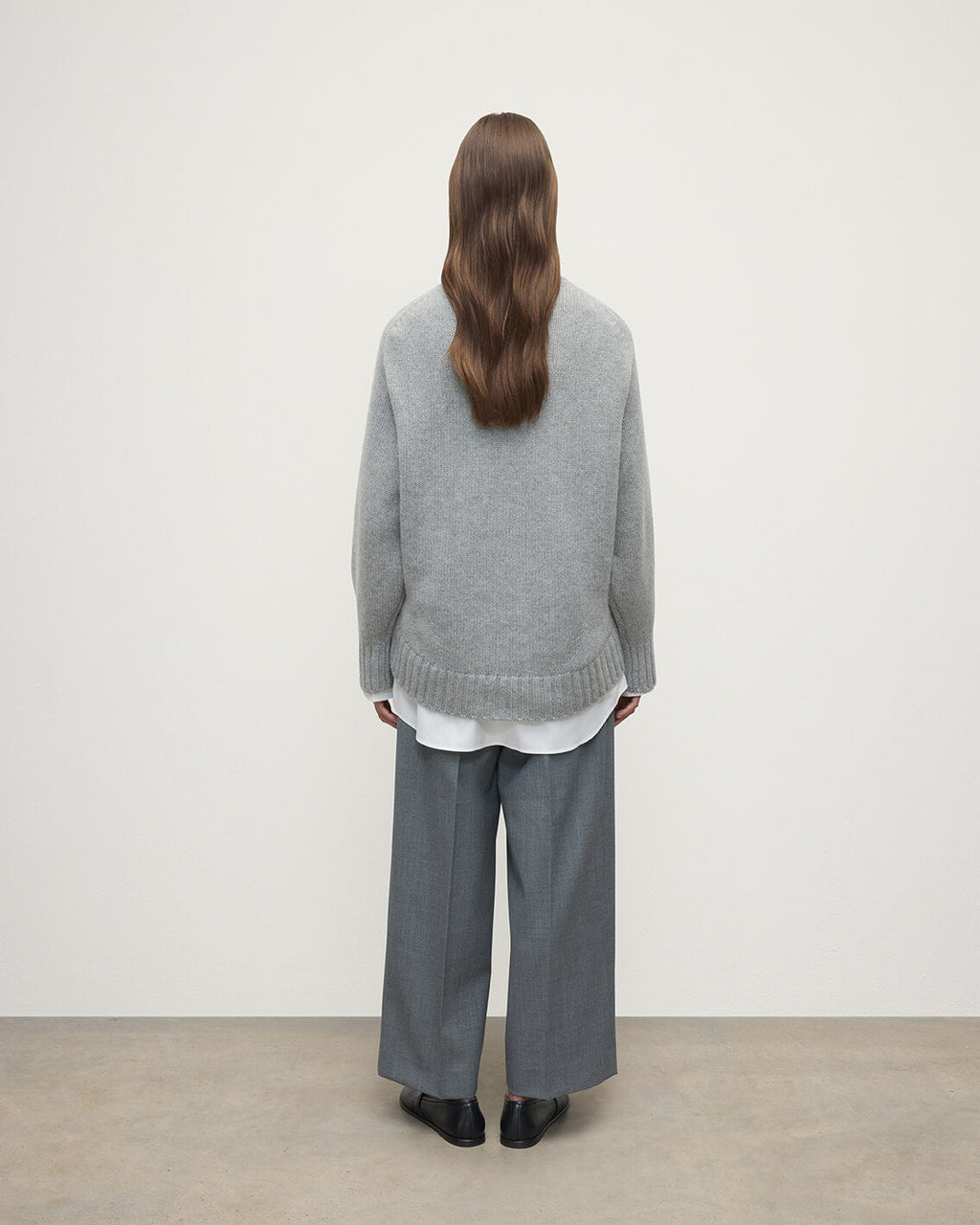 Relaxed Light Grey Cashmere Jumper