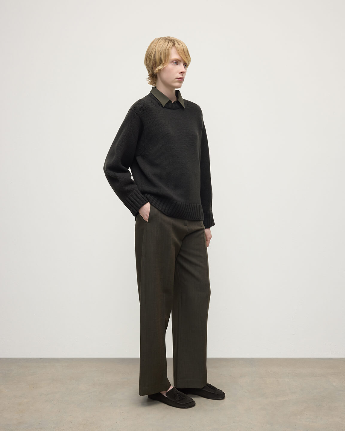 Relaxed Dark Grey Cashmere Jumper