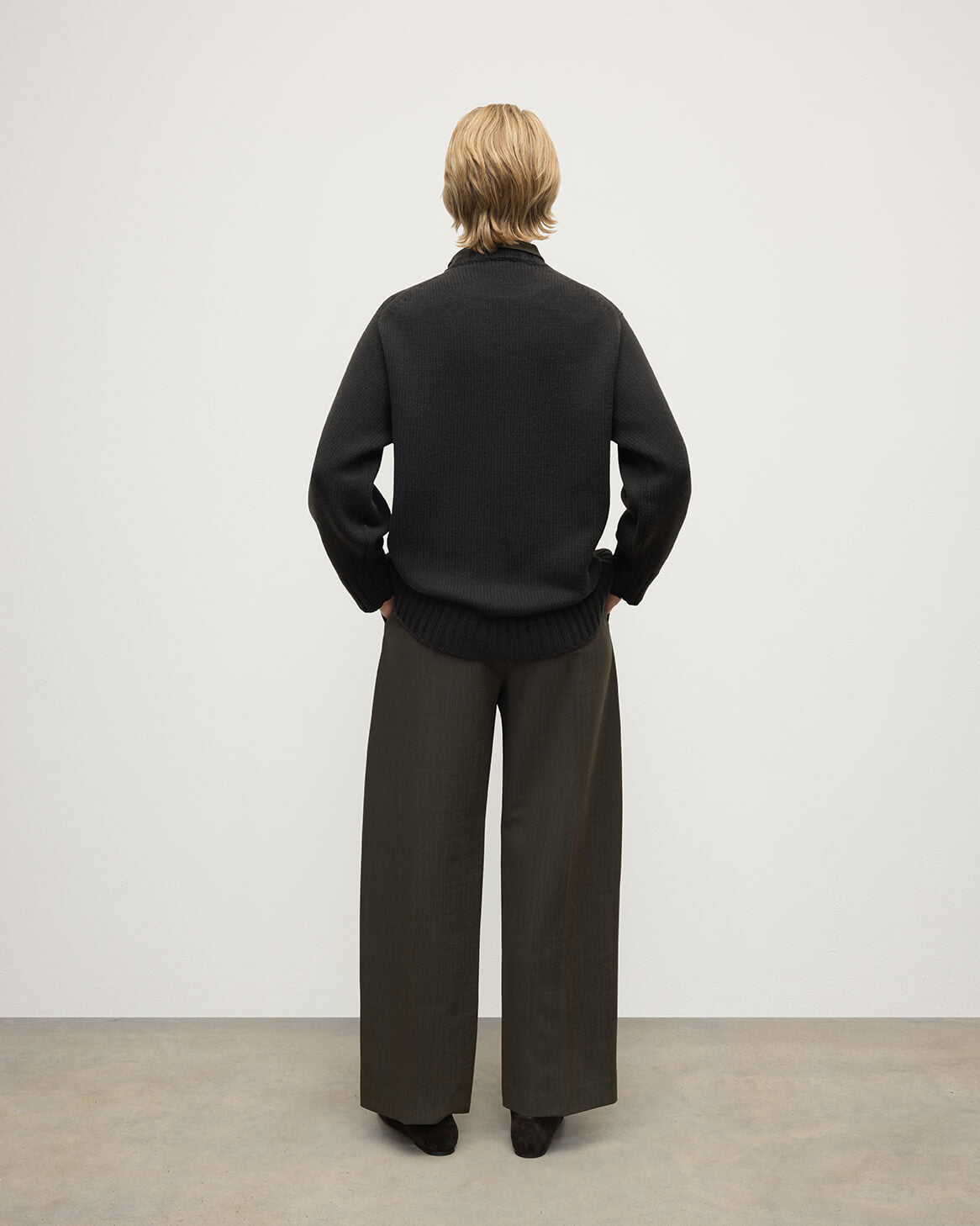Relaxed Dark Grey Cashmere Jumper