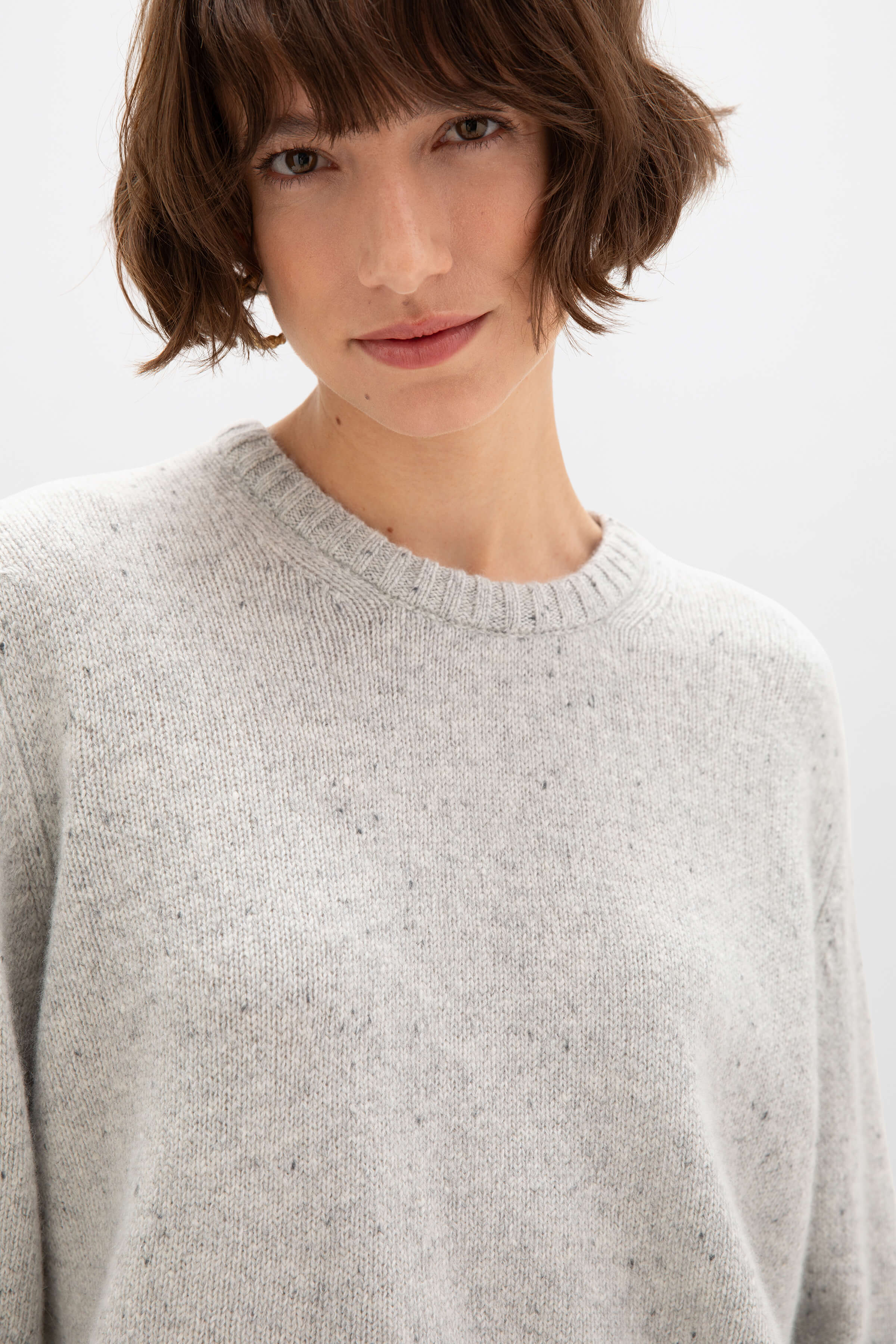 Cropped Donegal Pale Grey Cashmere Jumper