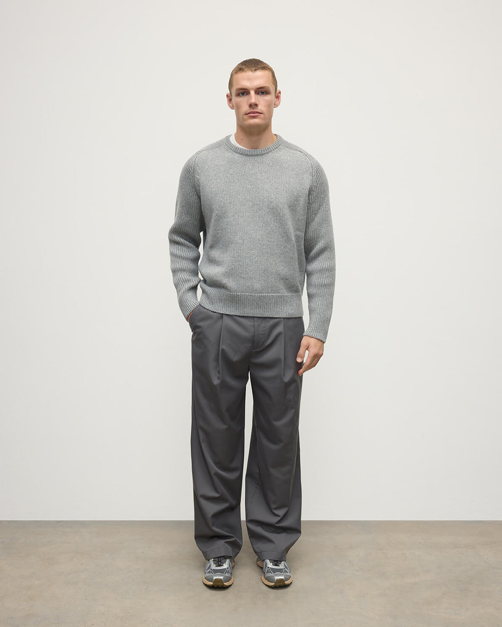 Ribbed Light Grey Cashmere Jumper