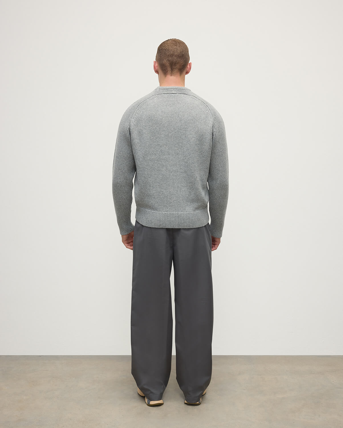 Ribbed Light Grey Cashmere Jumper