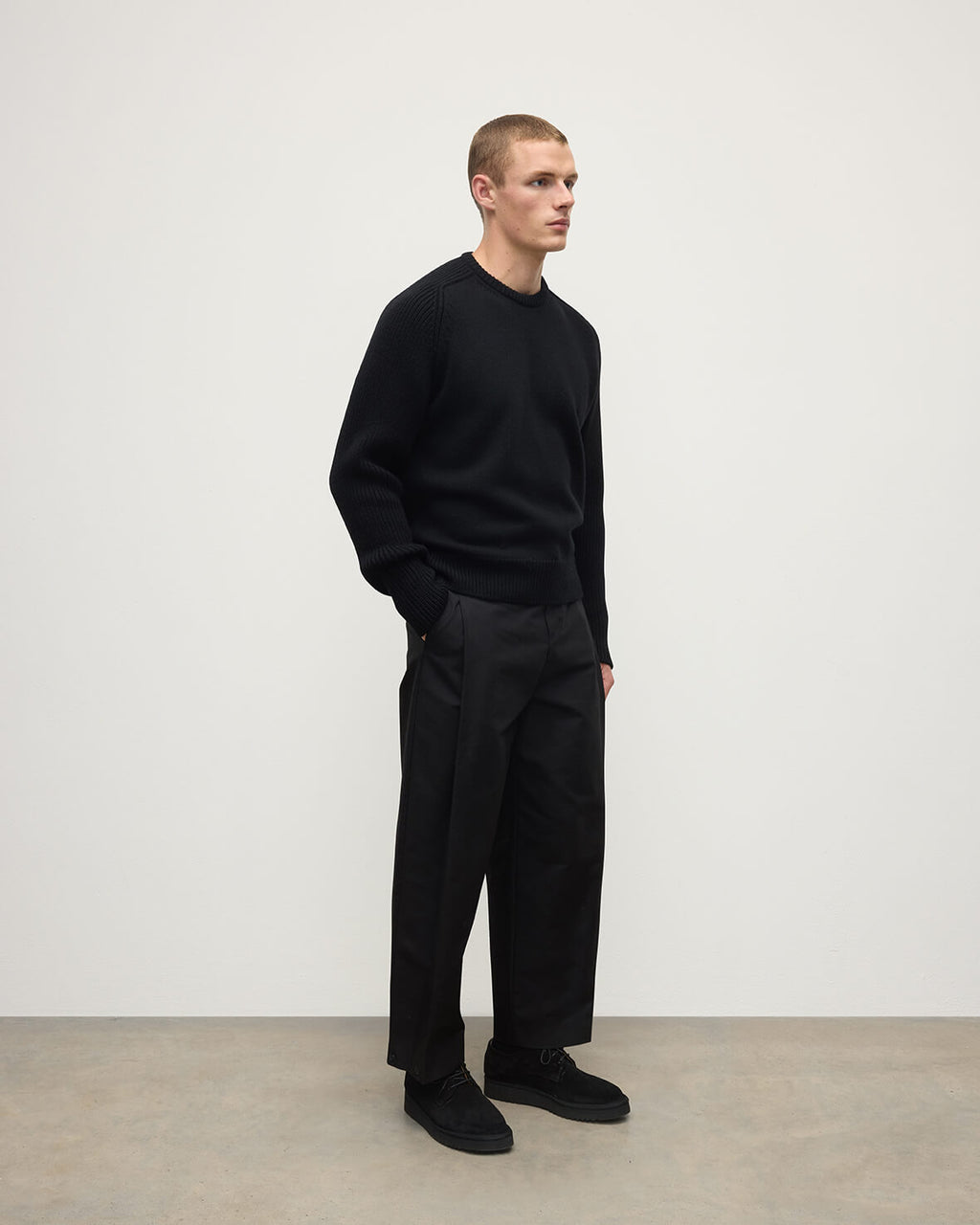 Ribbed Black Cashmere Jumper
