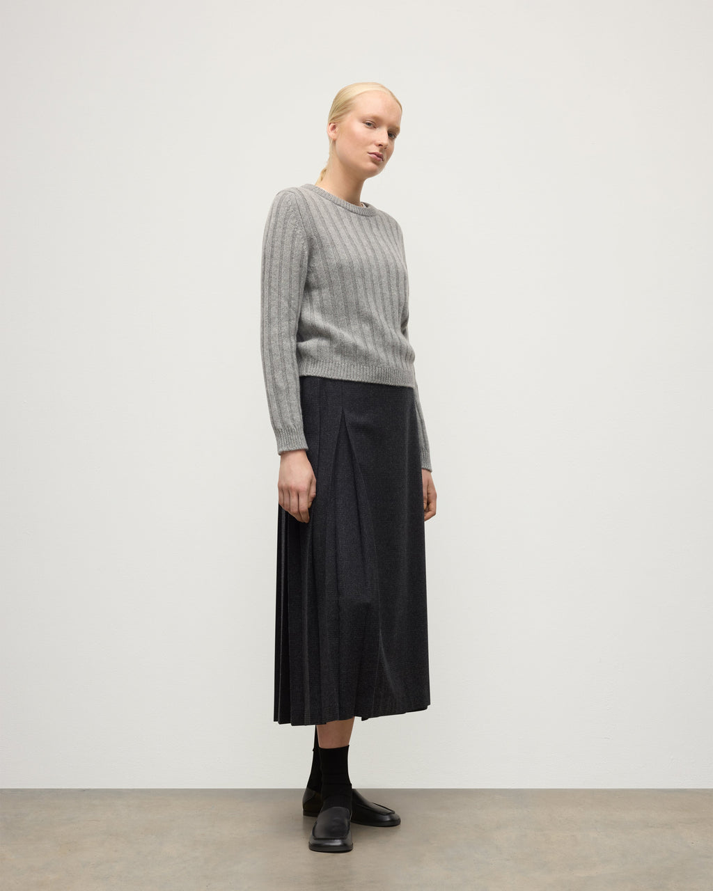 Lecht Grey Cashmere Crew Jumper