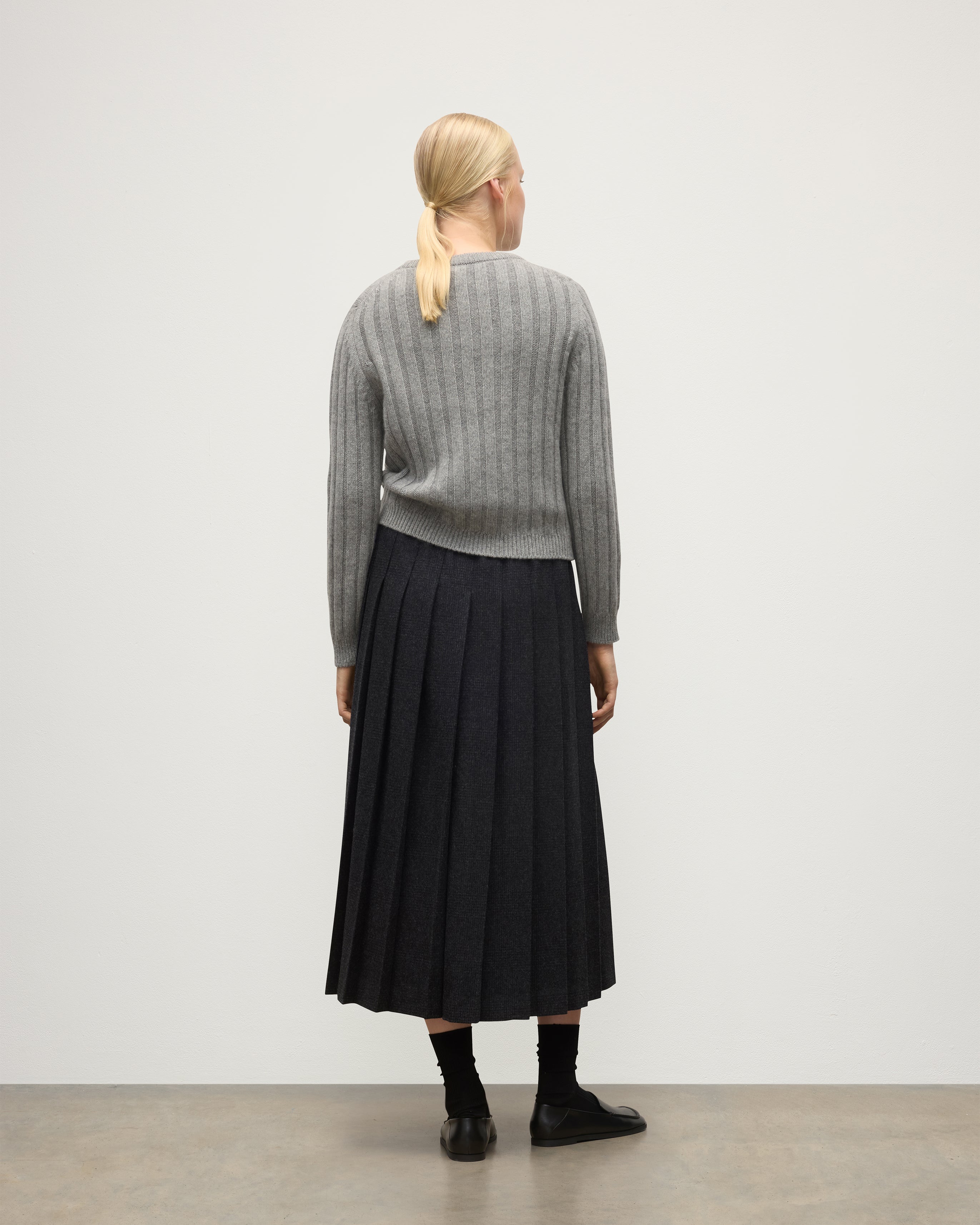 Lecht Grey Cashmere Crew Jumper