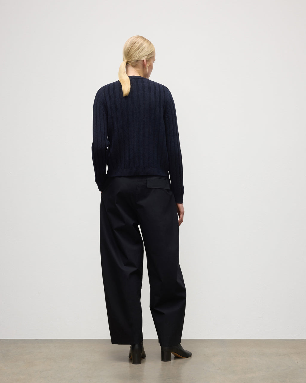 Lecht Dark Navy Cashmere Crew Cardigan