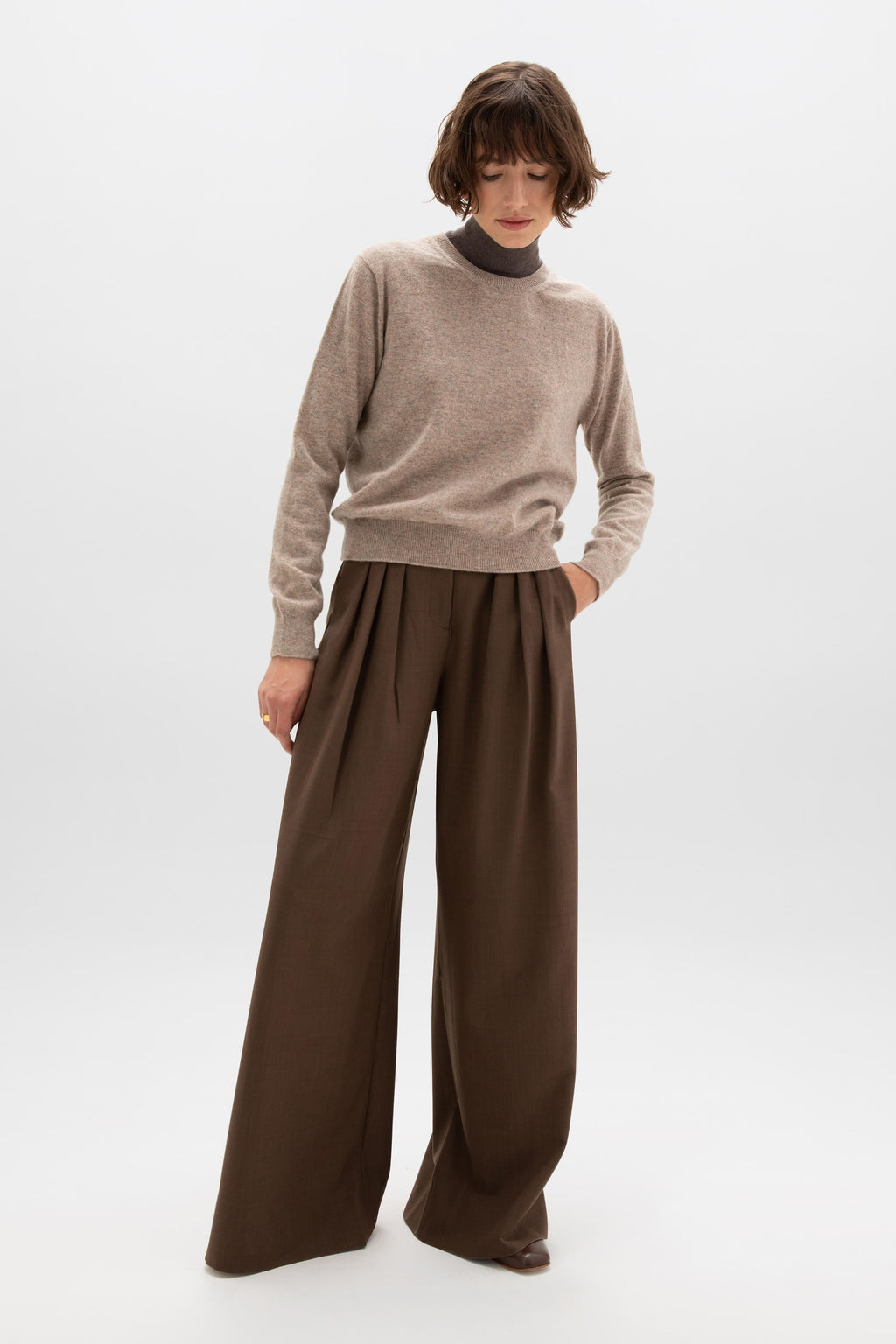 Classic Light Brown Cashmere Round Neck