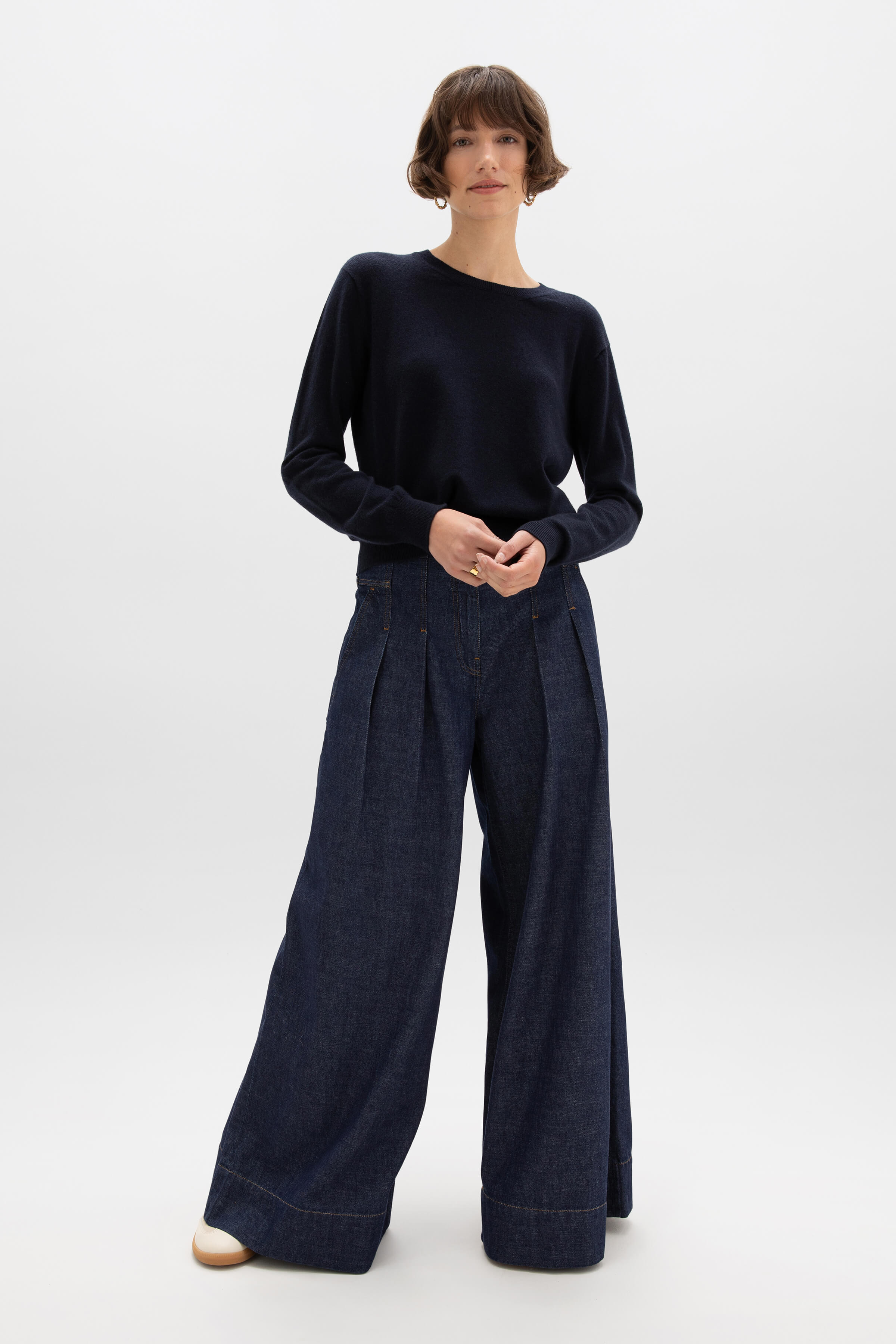 Classic Cashmere Dark Navy Round Neck Jumper