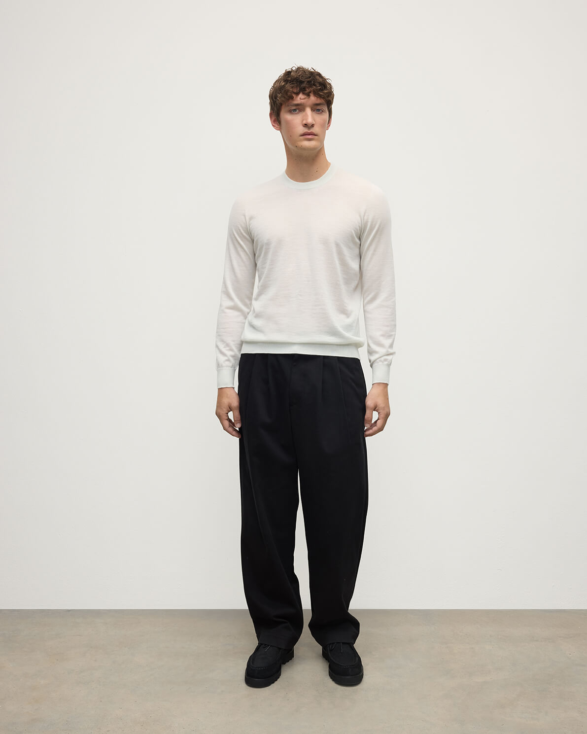Superfine Cashmere White Round Neck Jumper