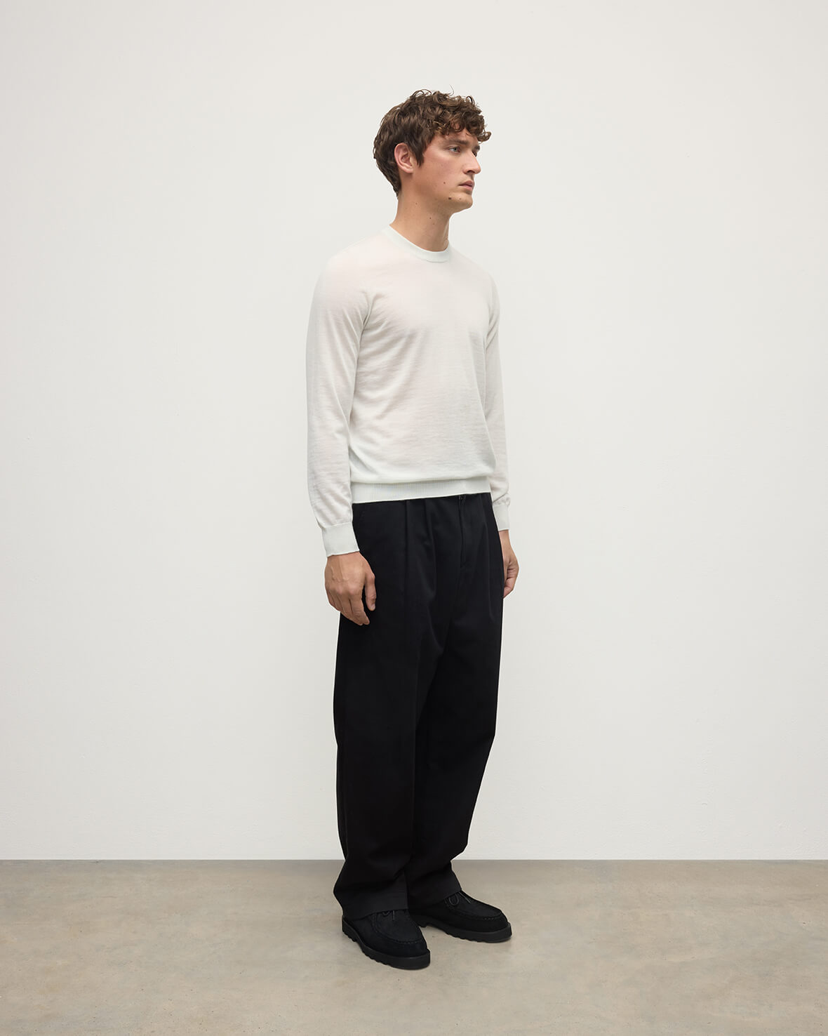 Superfine Cashmere White Round Neck Jumper