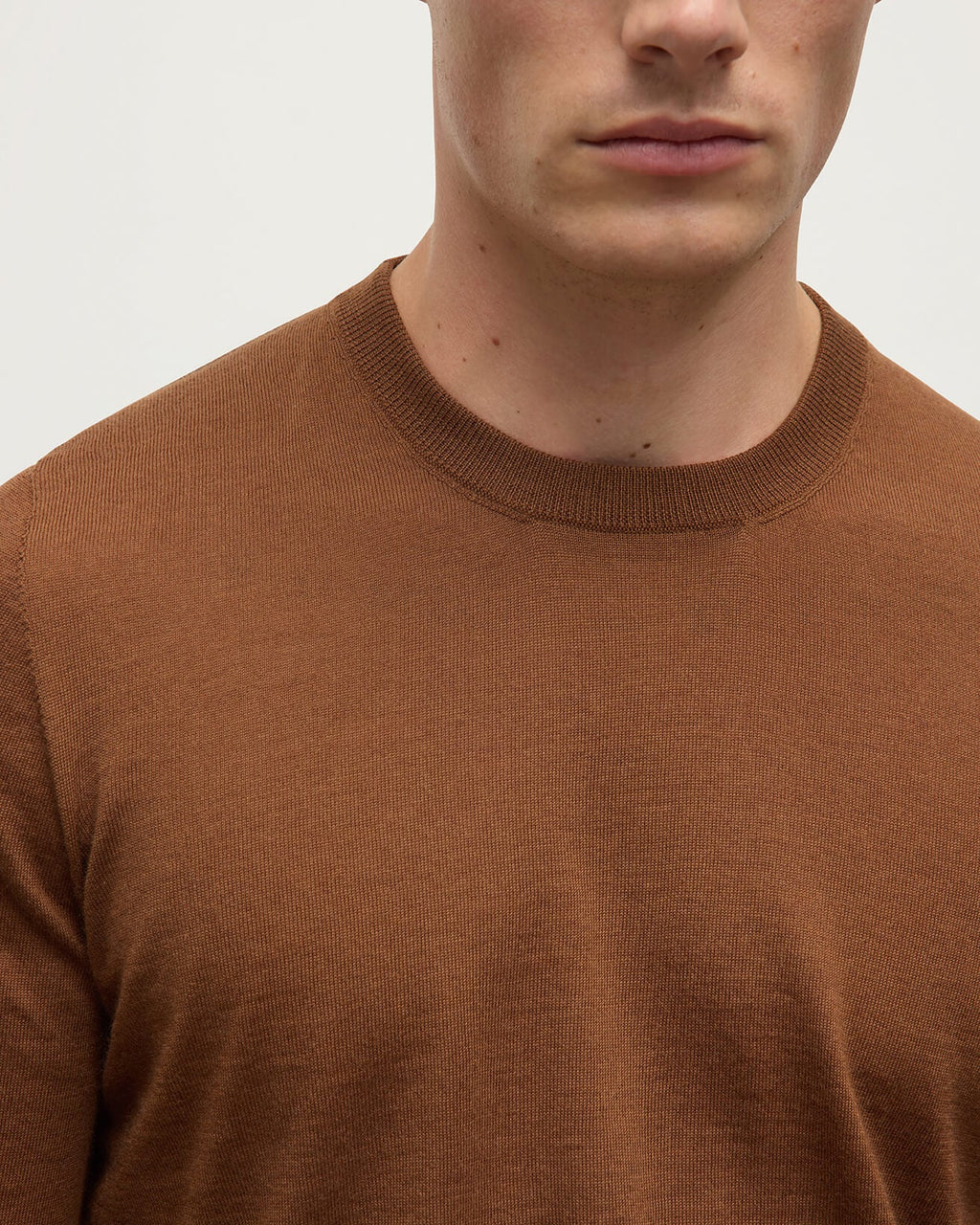 Superfine Cashmere Dark Camel Round Neck Jumper