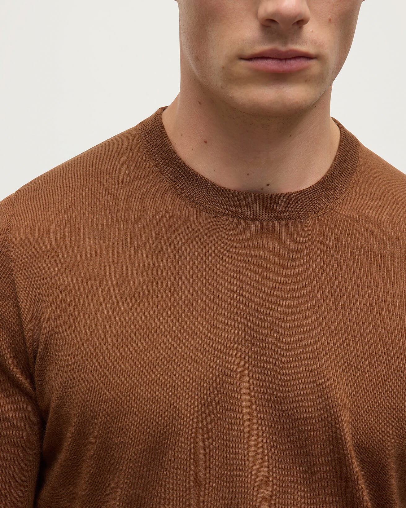 Superfine Cashmere Dark Camel Round Neck Jumper