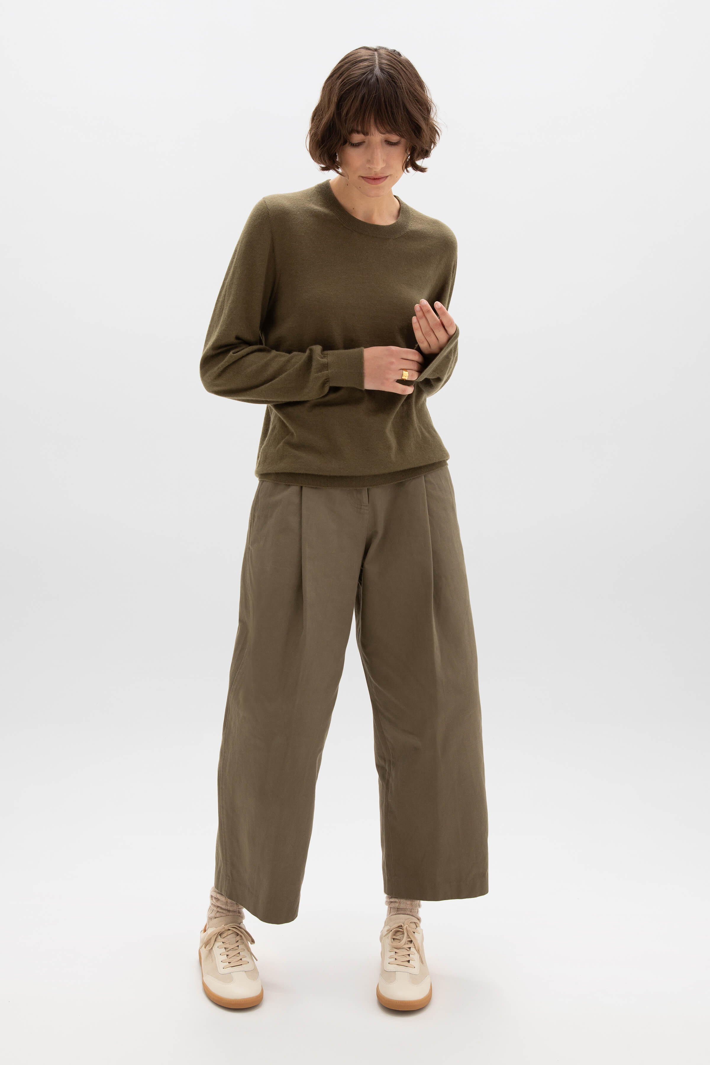 Superfine Cashmere Round Neck Olive Green Jumper