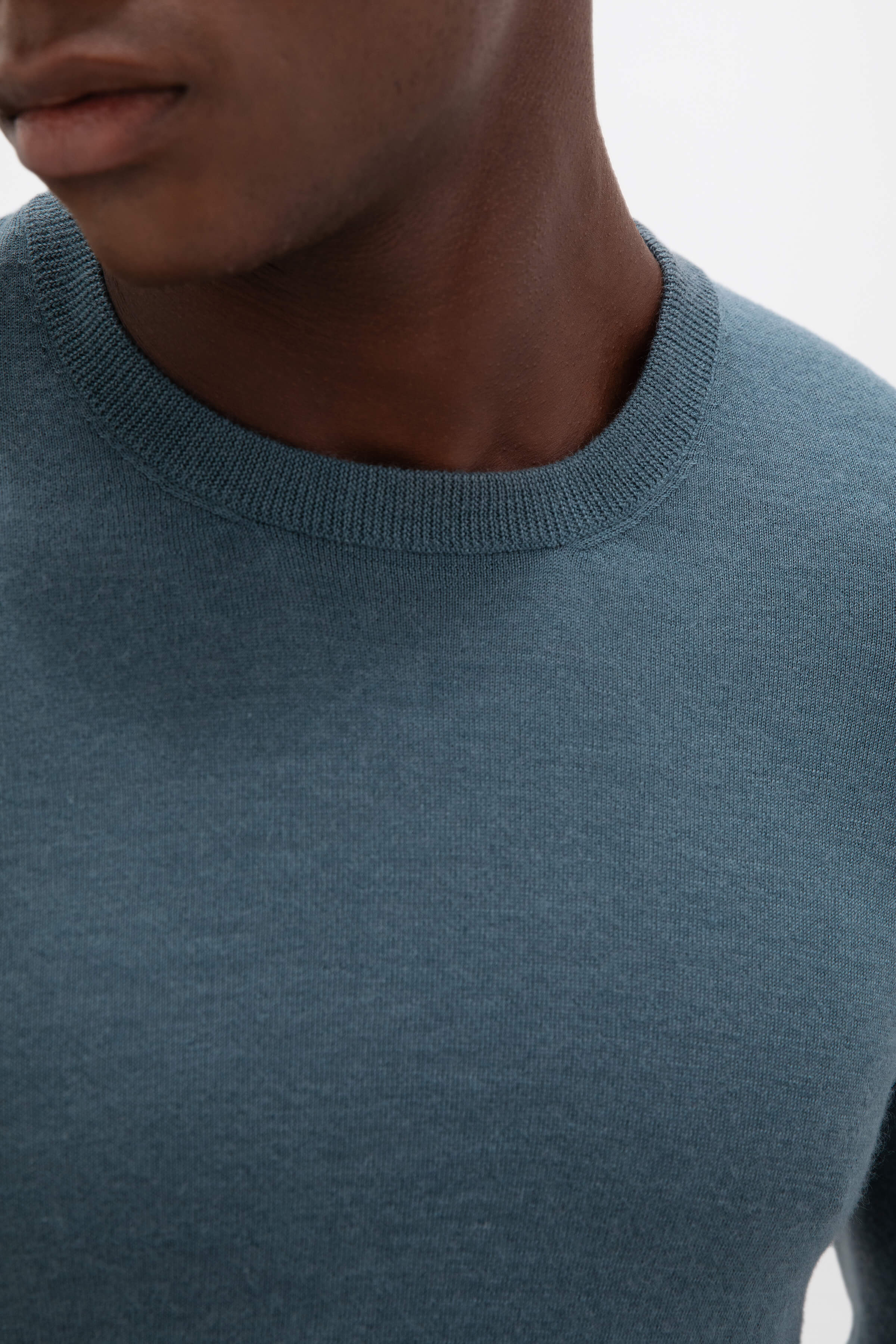 Superfine Cashmere Round Neck Blue Jumper