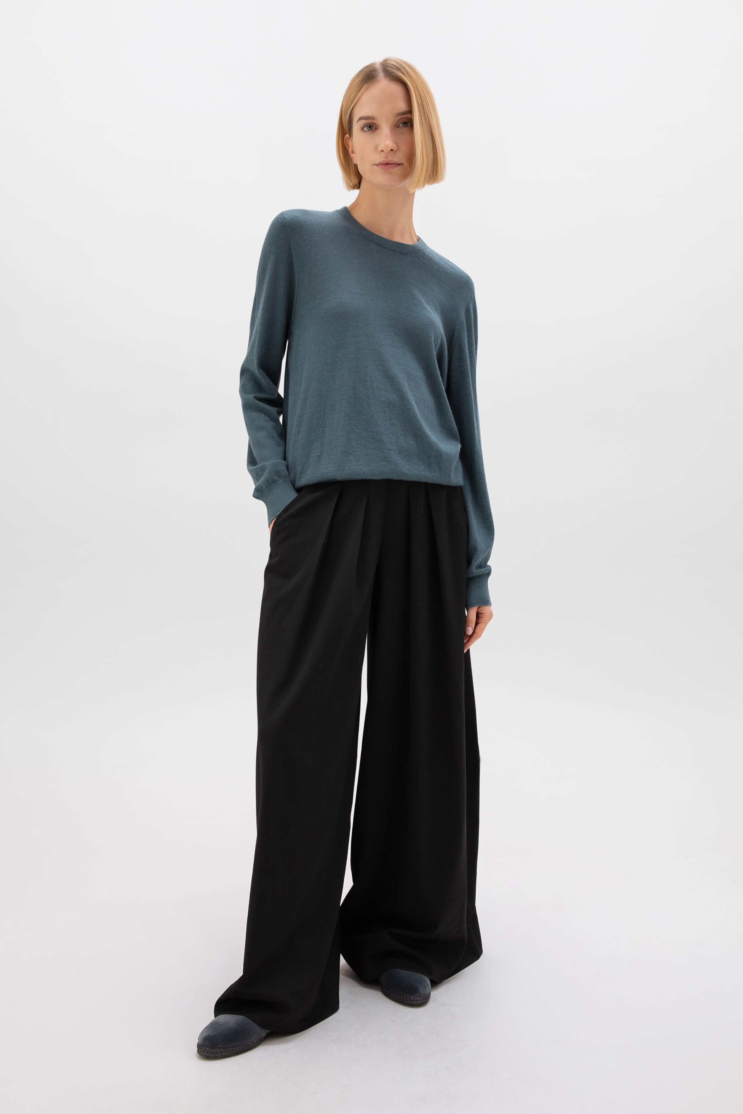 Superfine Cashmere Round Neck Blue Jumper
