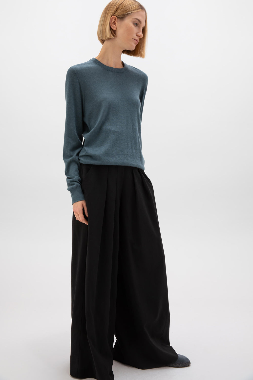 Superfine Cashmere Round Neck Blue Jumper