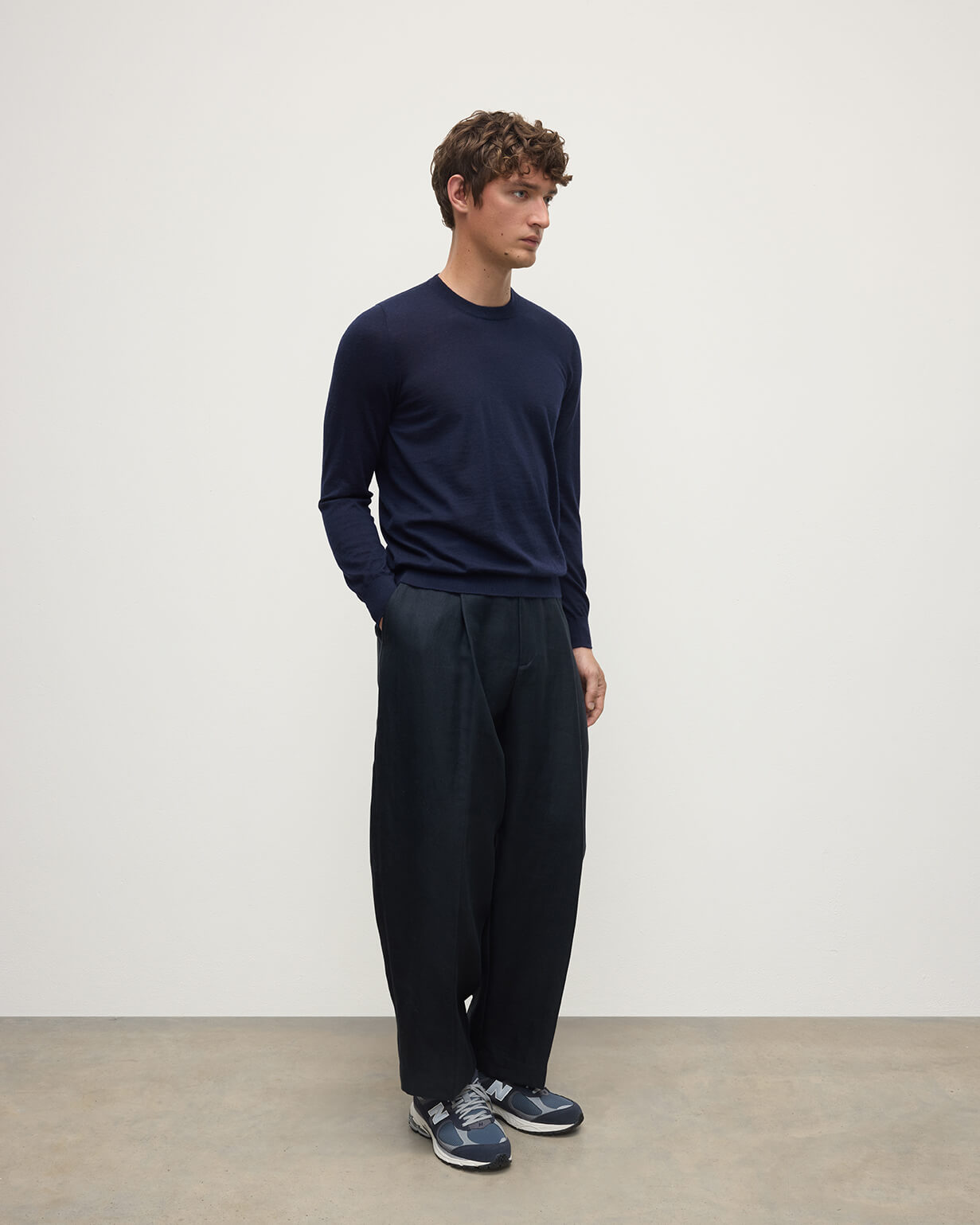 Superfine Cashmere Dark Navy Round Neck Jumper