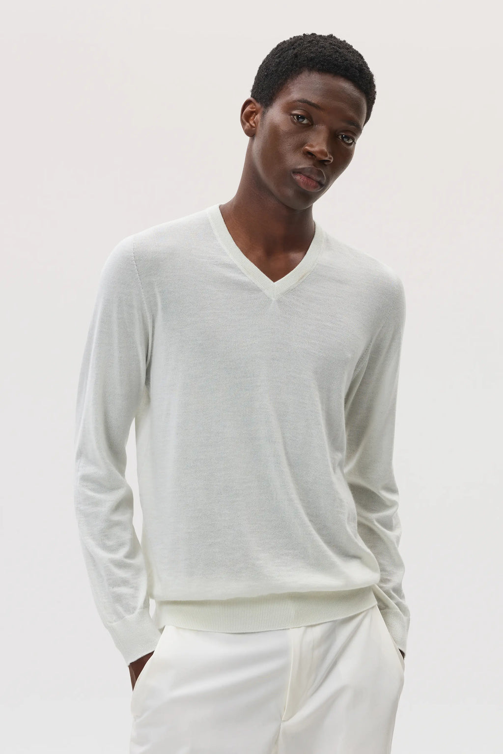 Superfine Cashmere V Neck White Jumper