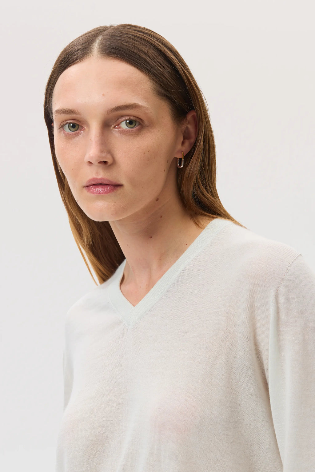 Superfine Cashmere V Neck White Jumper