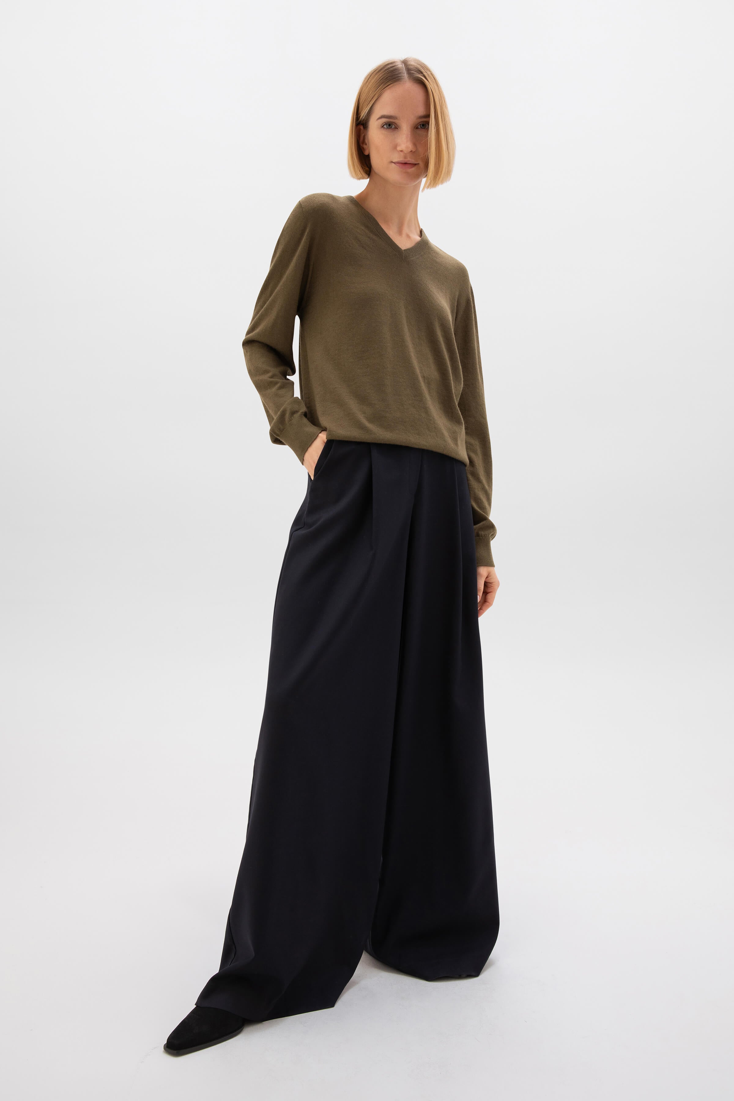 Superfine Cashmere V Neck Olive Green Jumper