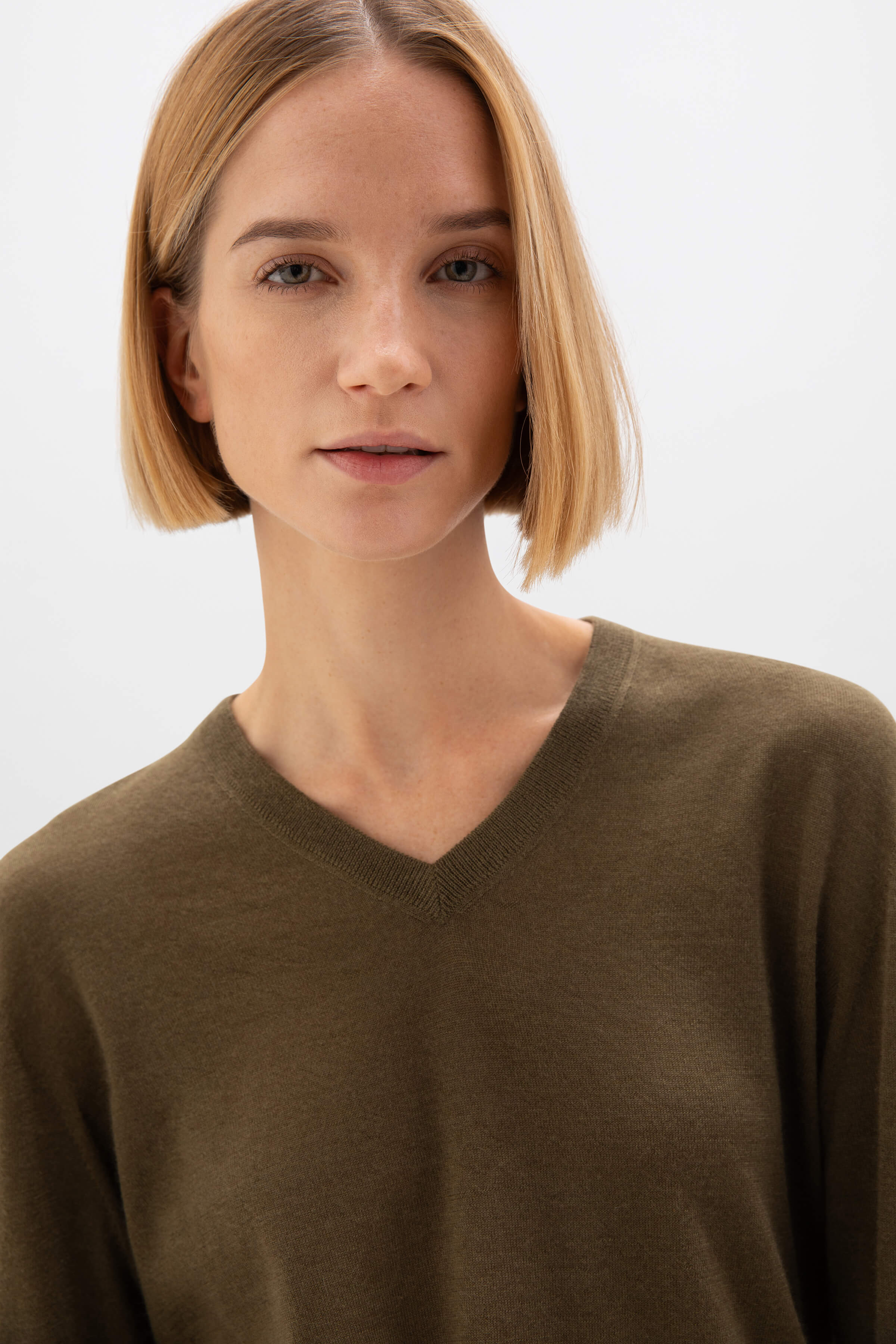 Superfine Cashmere V Neck Olive Green Jumper