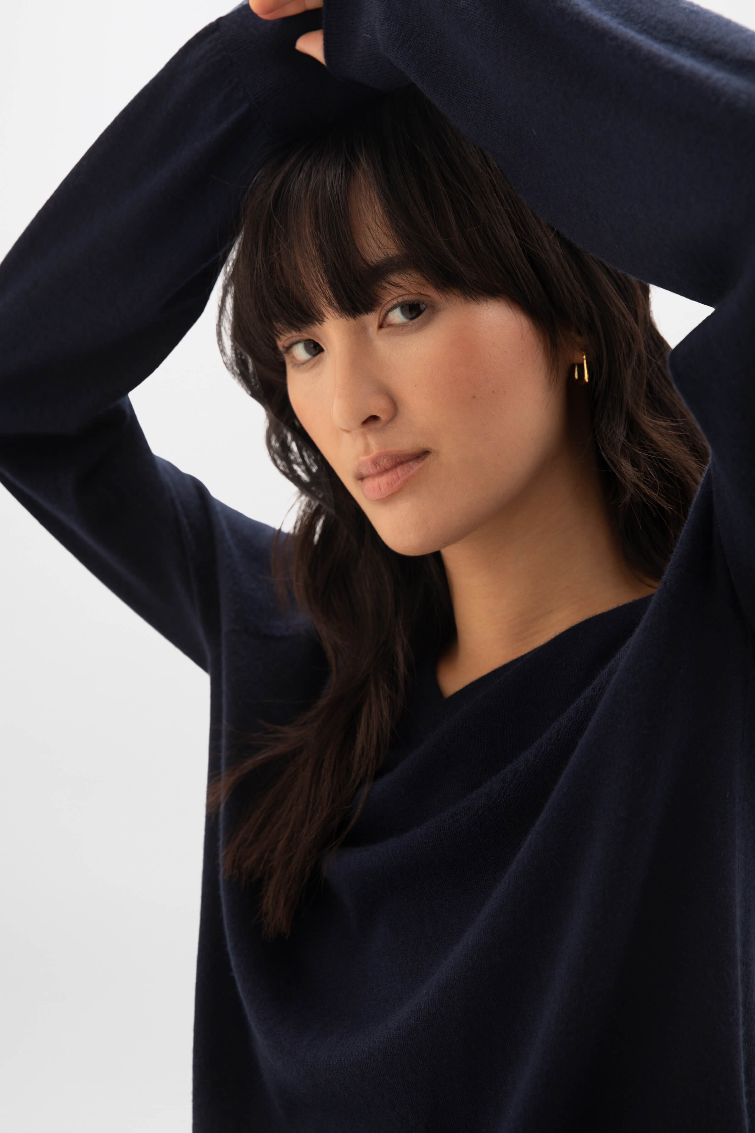 Superfine Cashmere Navy V Neck Jumper