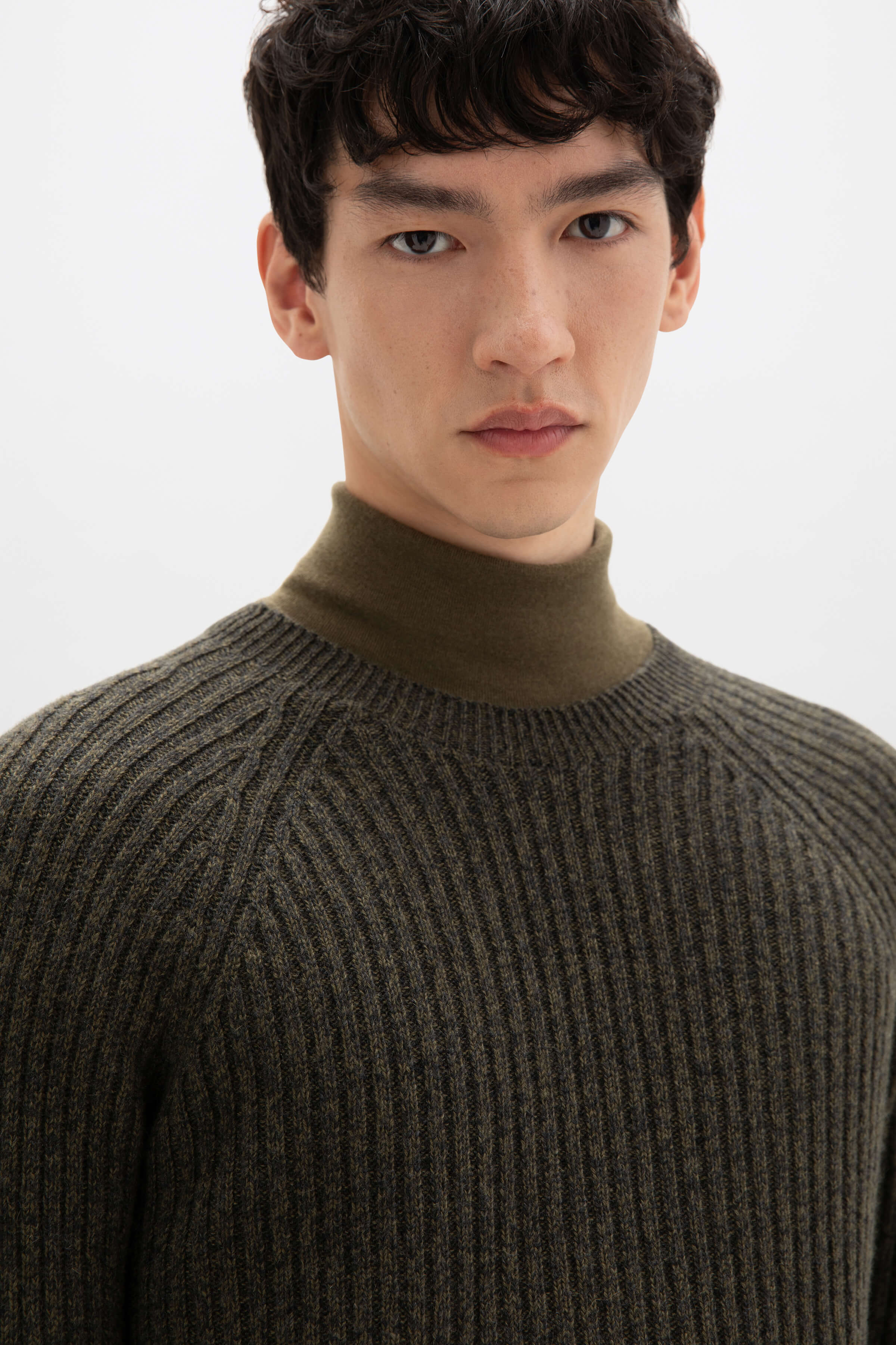 Ribbed Olive Green Cashmere Jumper