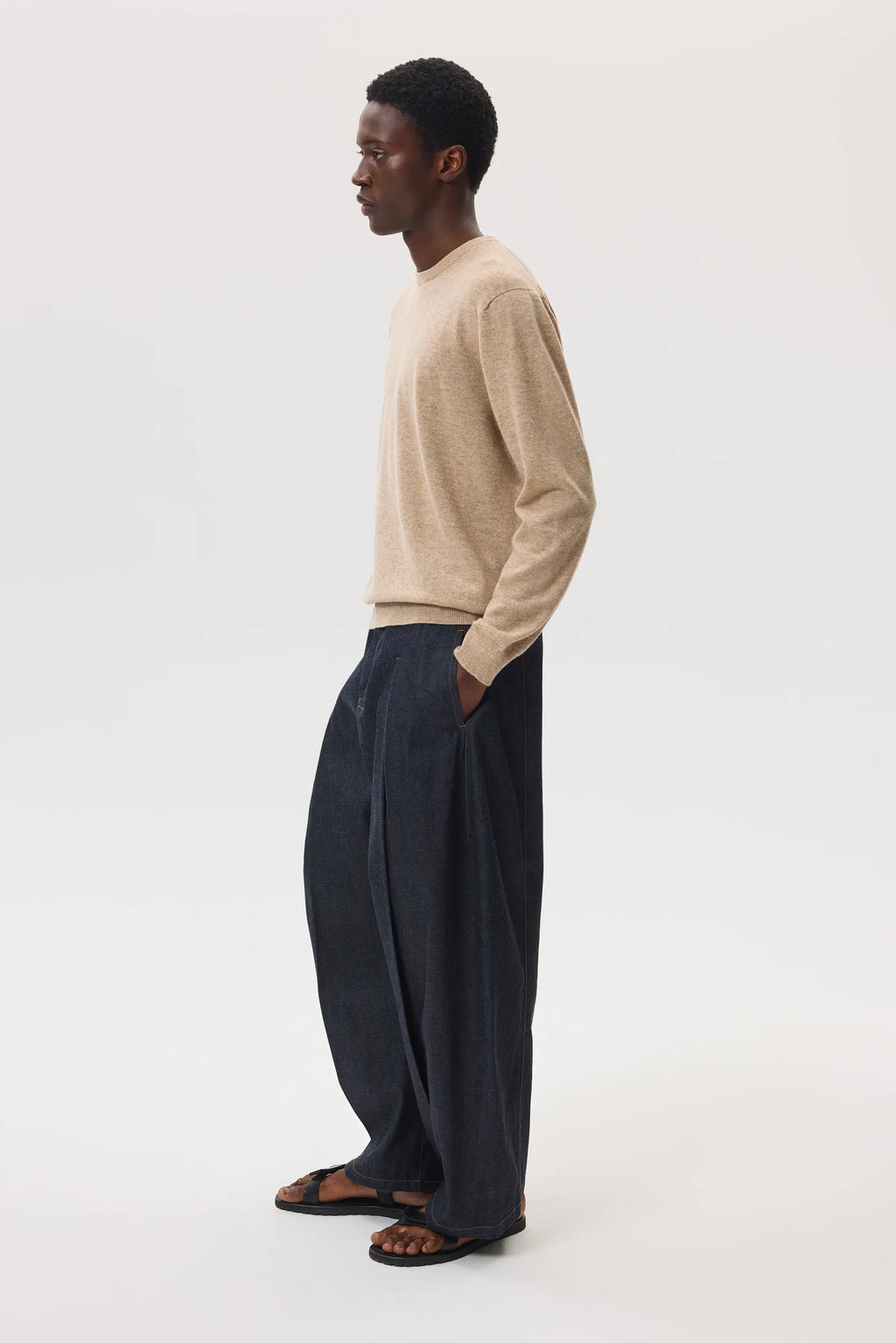 Classic Cashmere Round Neck