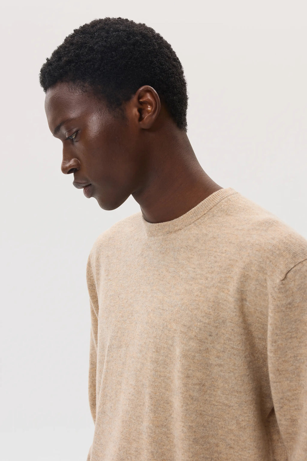 Classic Cashmere Round Neck