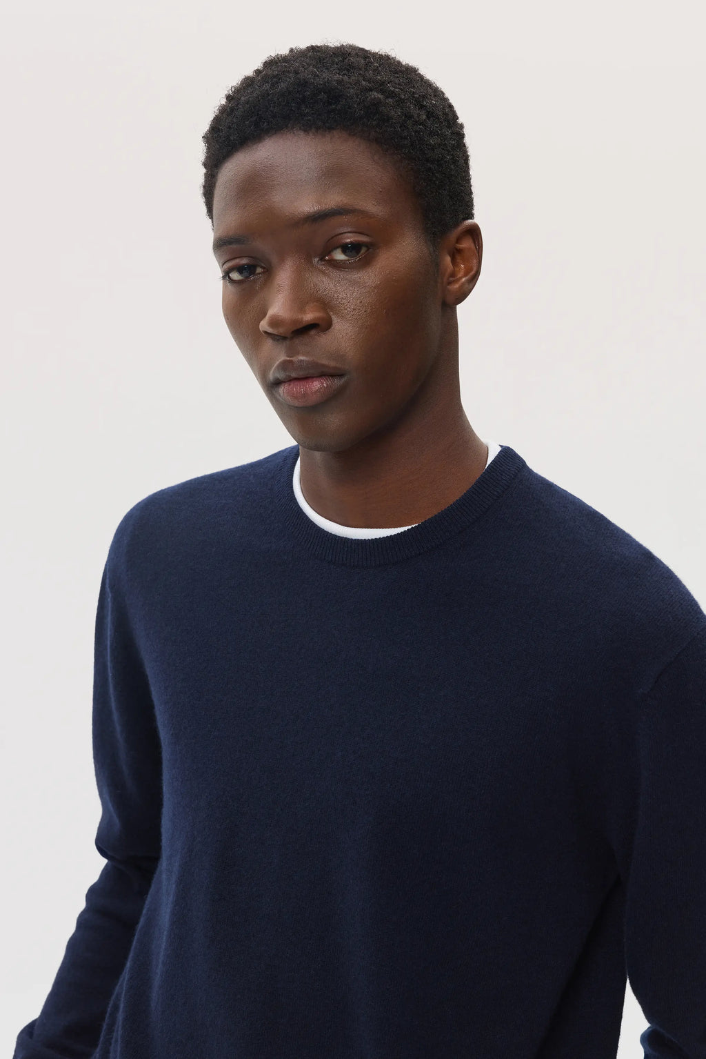 Classic Navy Cashmere Round Neck Jumper