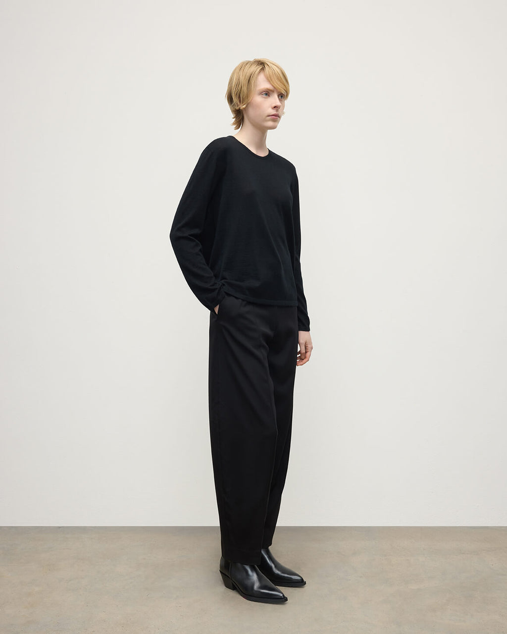 Superfine Cashmere Black Jumper