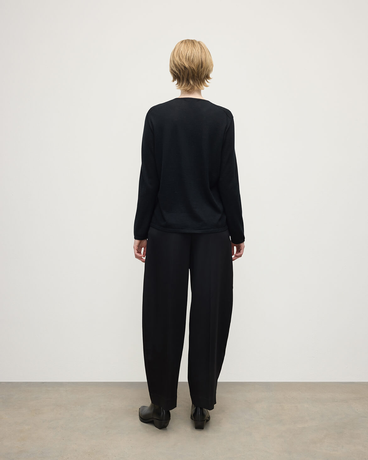 Superfine Cashmere Black Jumper