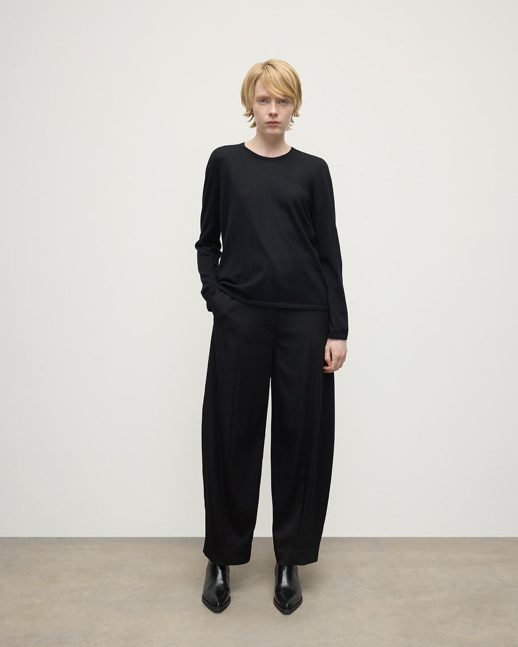 Superfine Cashmere Black Jumper