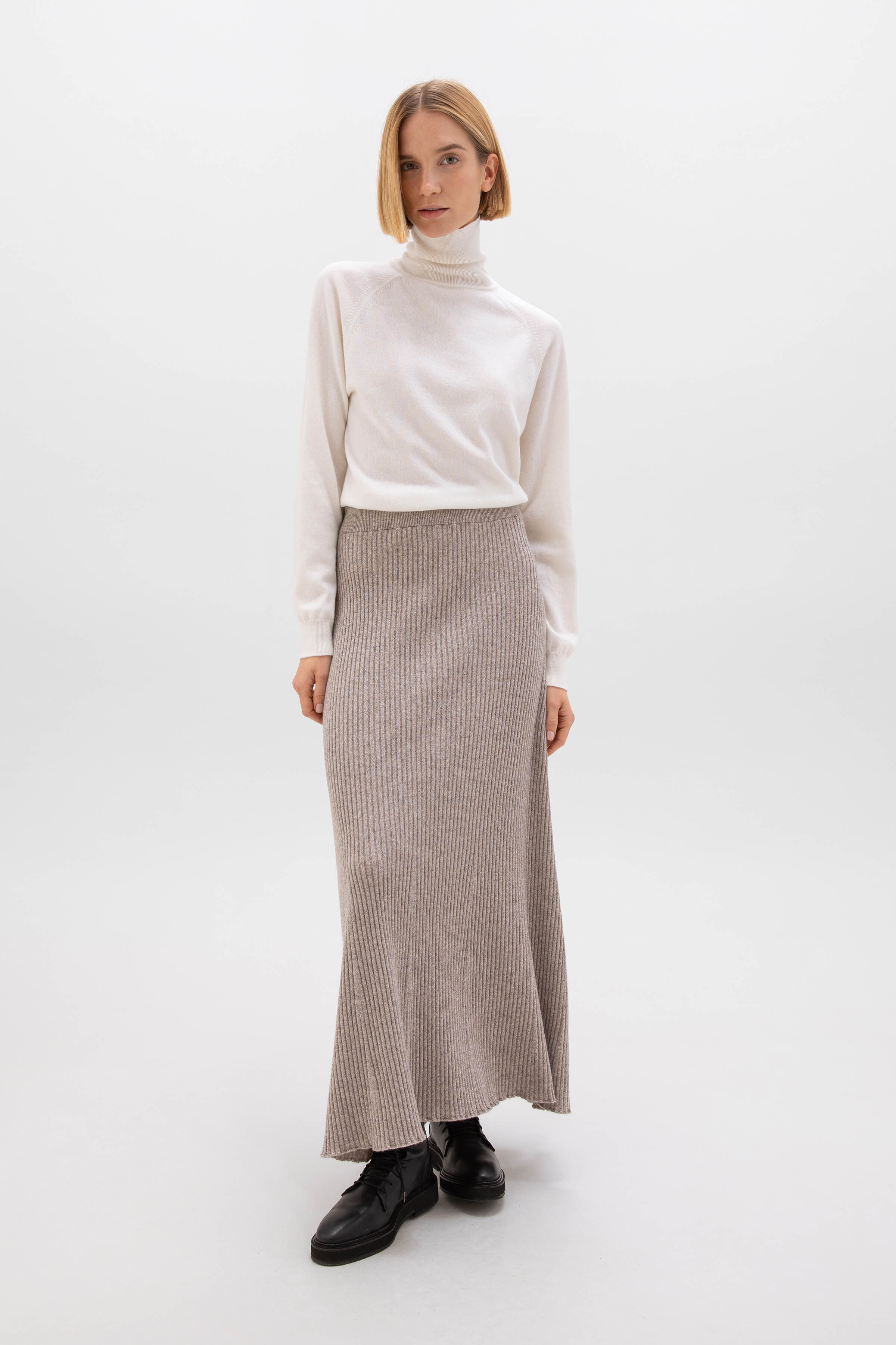 Ribbed Light Brown Cashmere Skirt