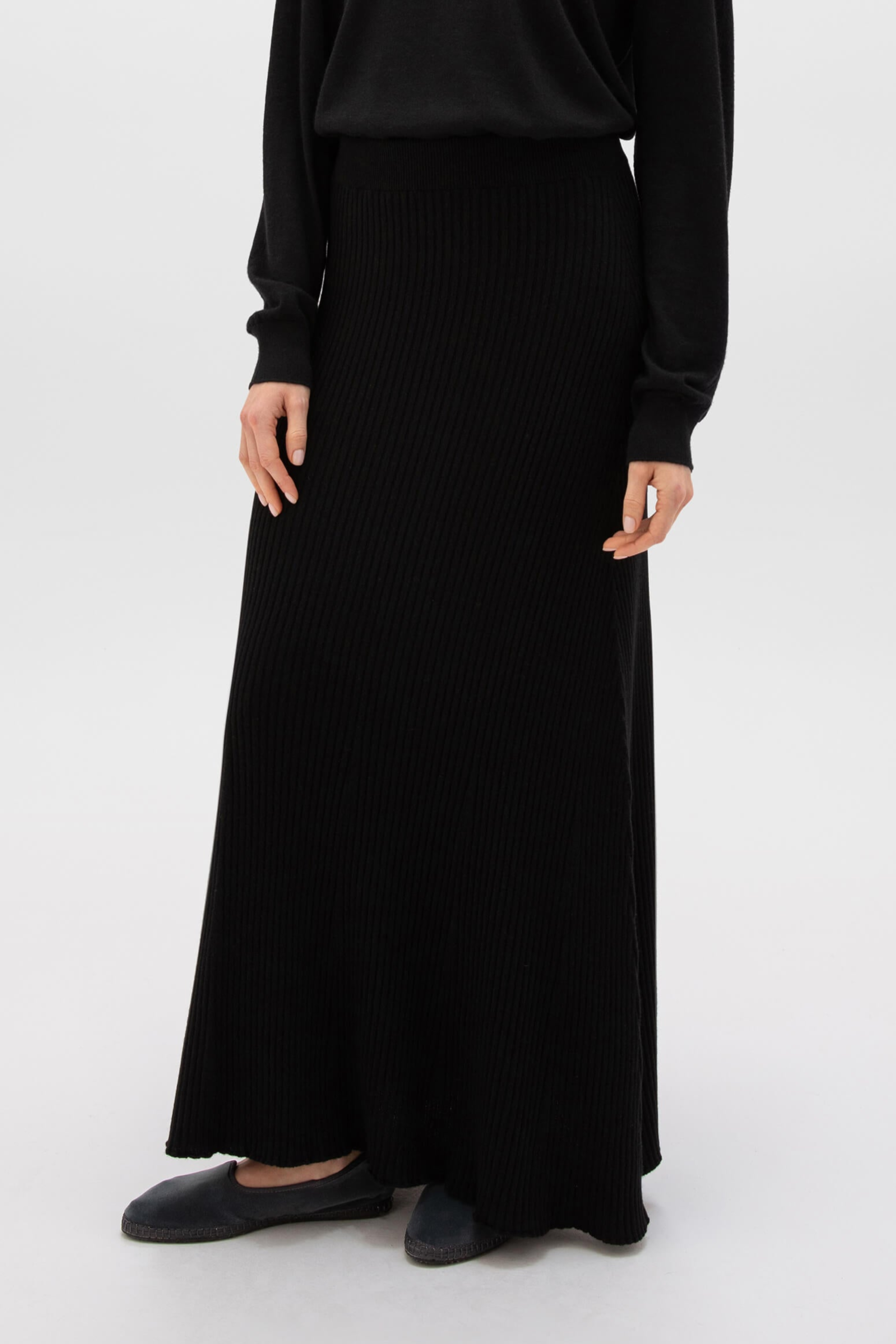Ribbed Black Cashmere Skirt