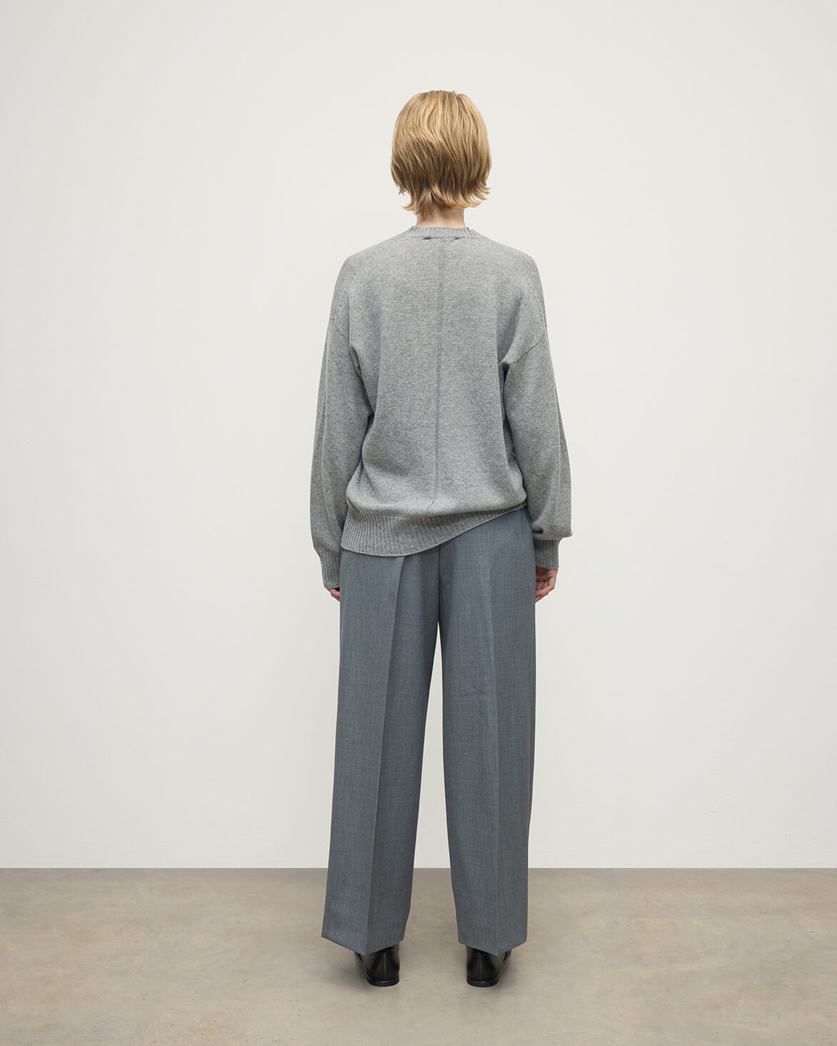 Relaxed Fit Gauzy Light Grey Cashmere Jumper